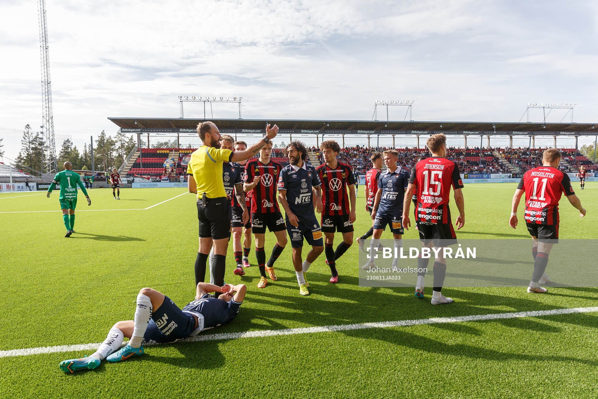 Örgrytes Hampus Dahlqvist  har ont