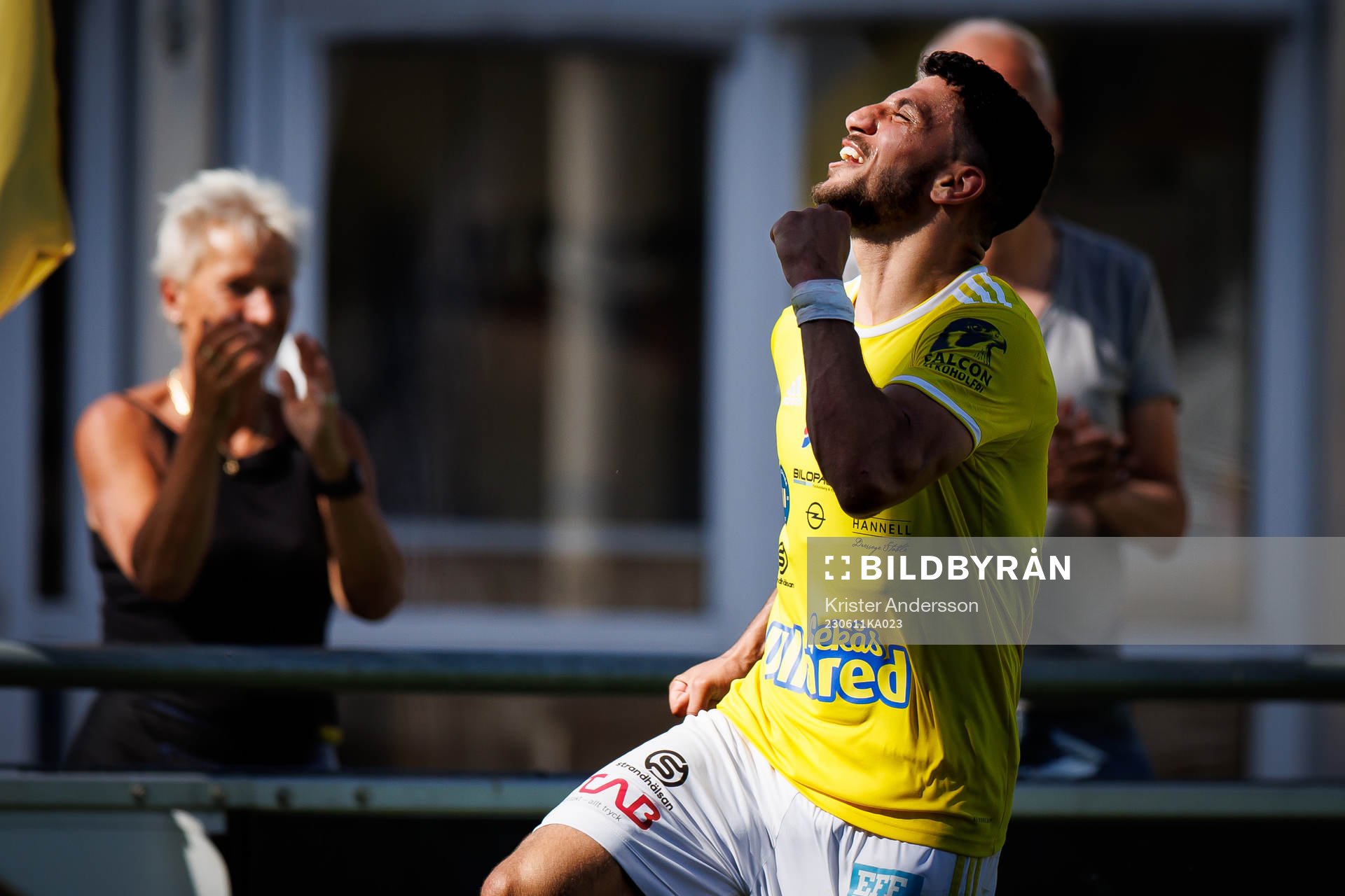 Falkenbergs Leonardo Farah Shahin jublar