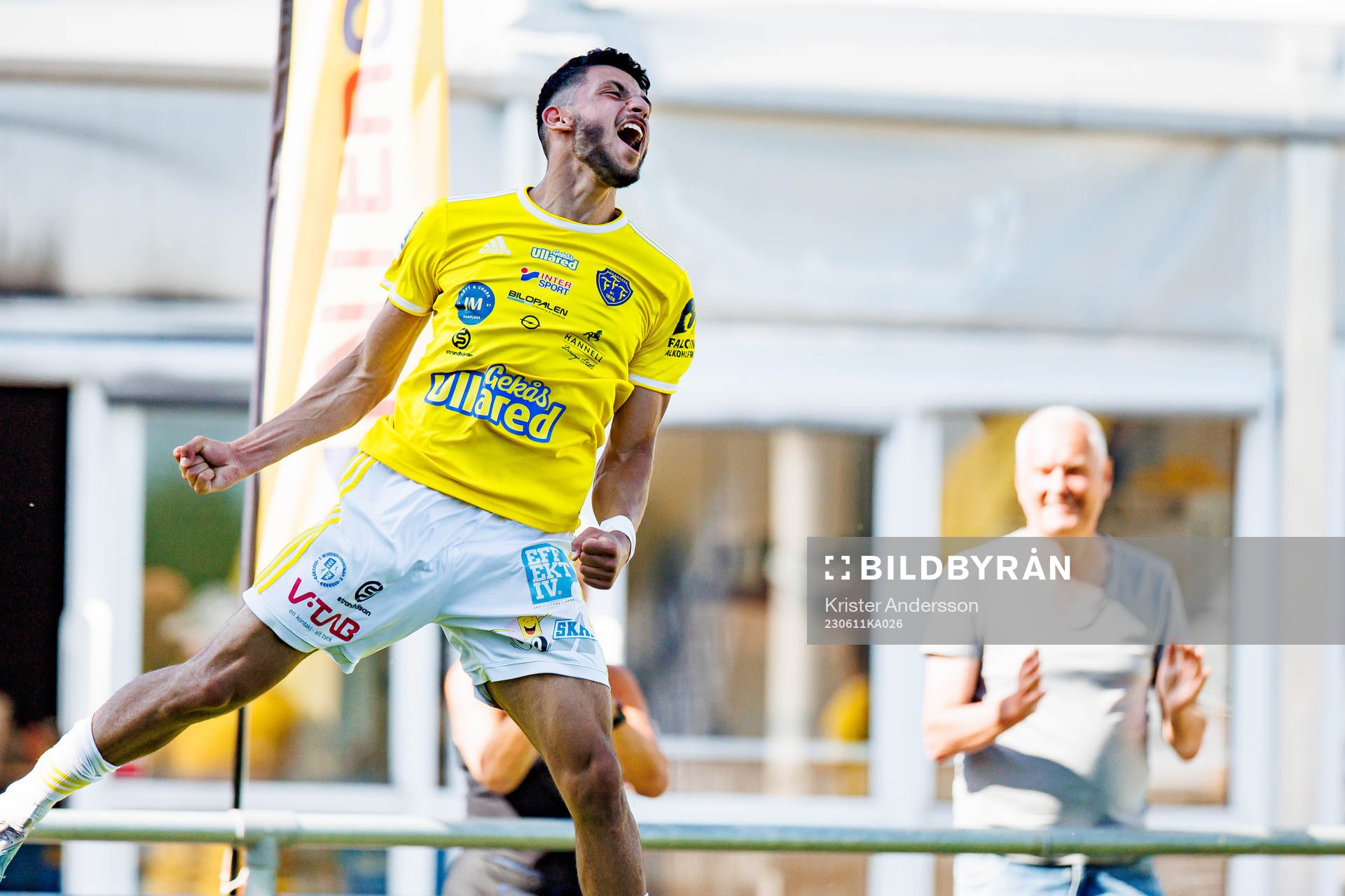 Falkenbergs Leonardo Farah Shahin jublar