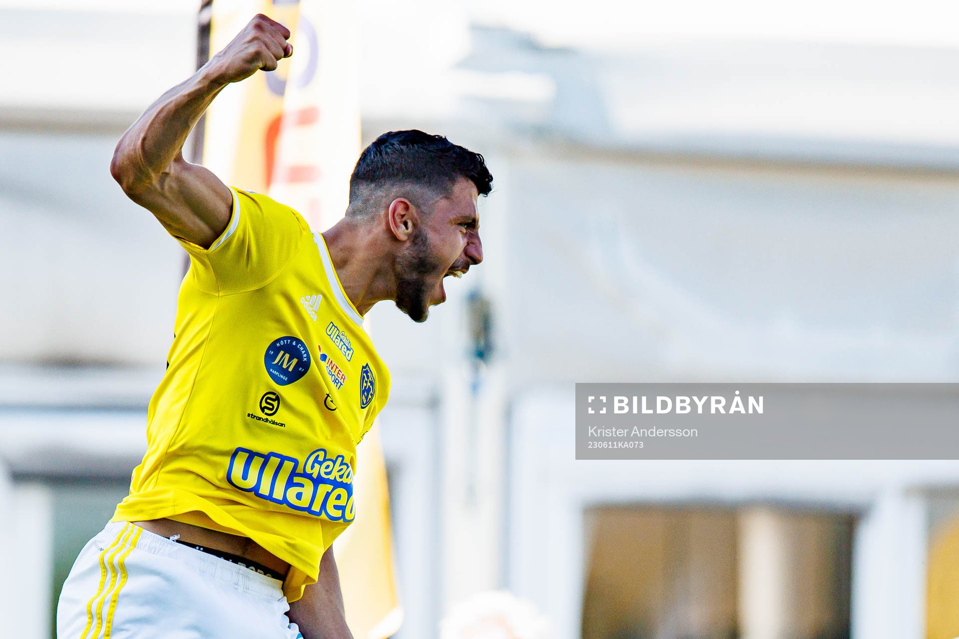 Falkenbergs Leonardo Farah Shahin jublar