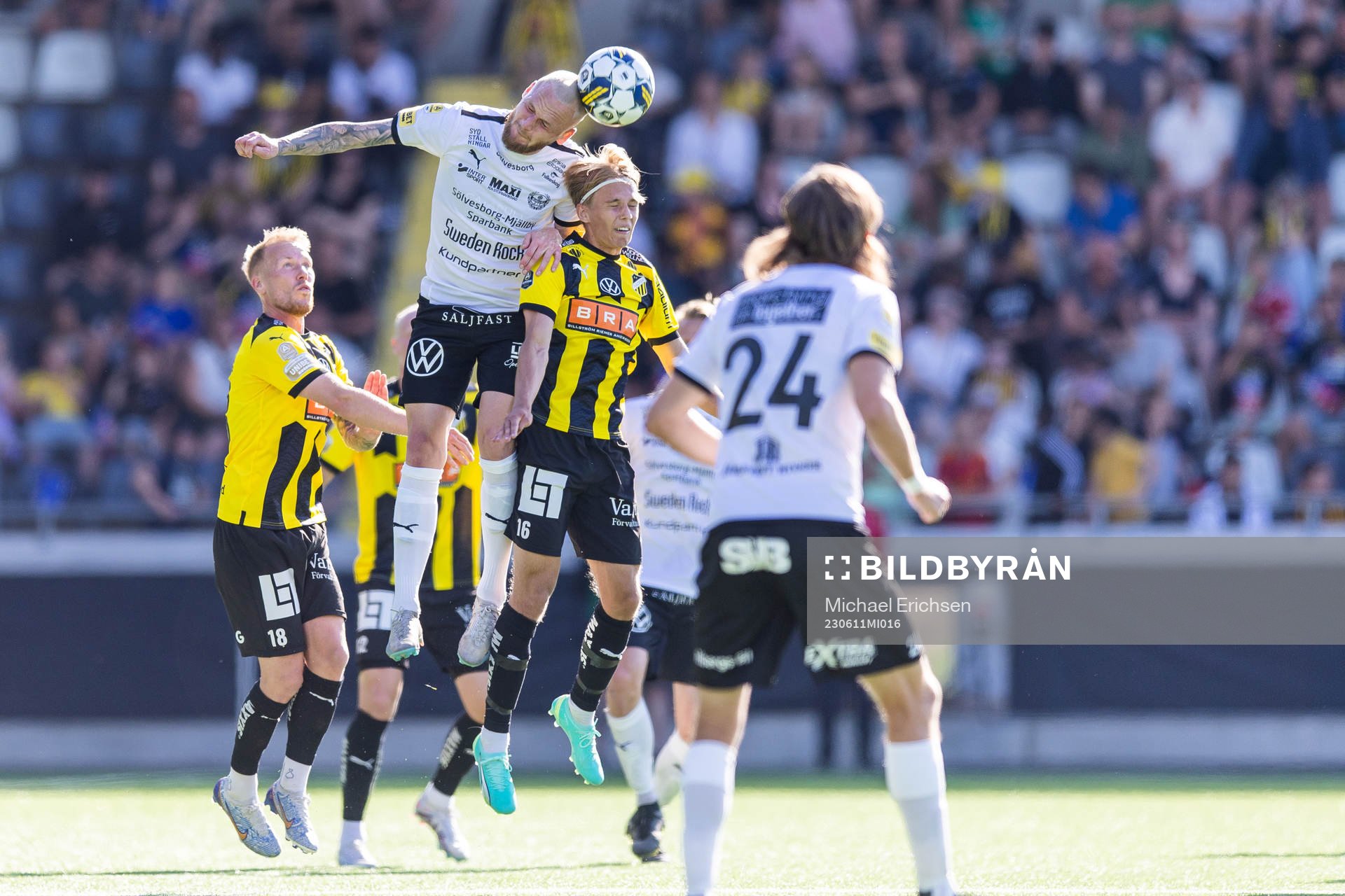Mjällbys Adam Ståhl och Häckens Pontus Dahbo