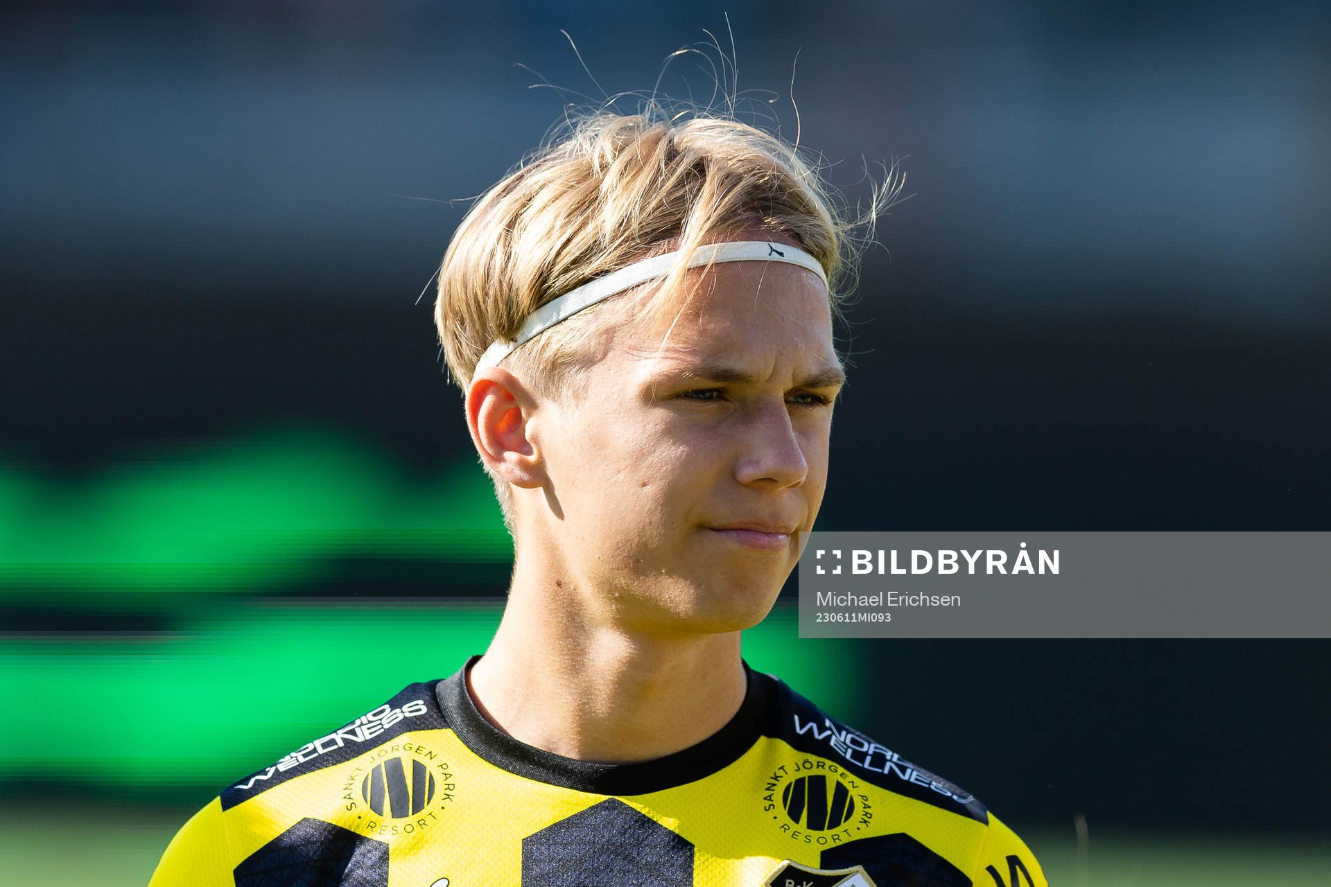 Häckens Pontus Dahbo på line up innan fotbollsmatchen i