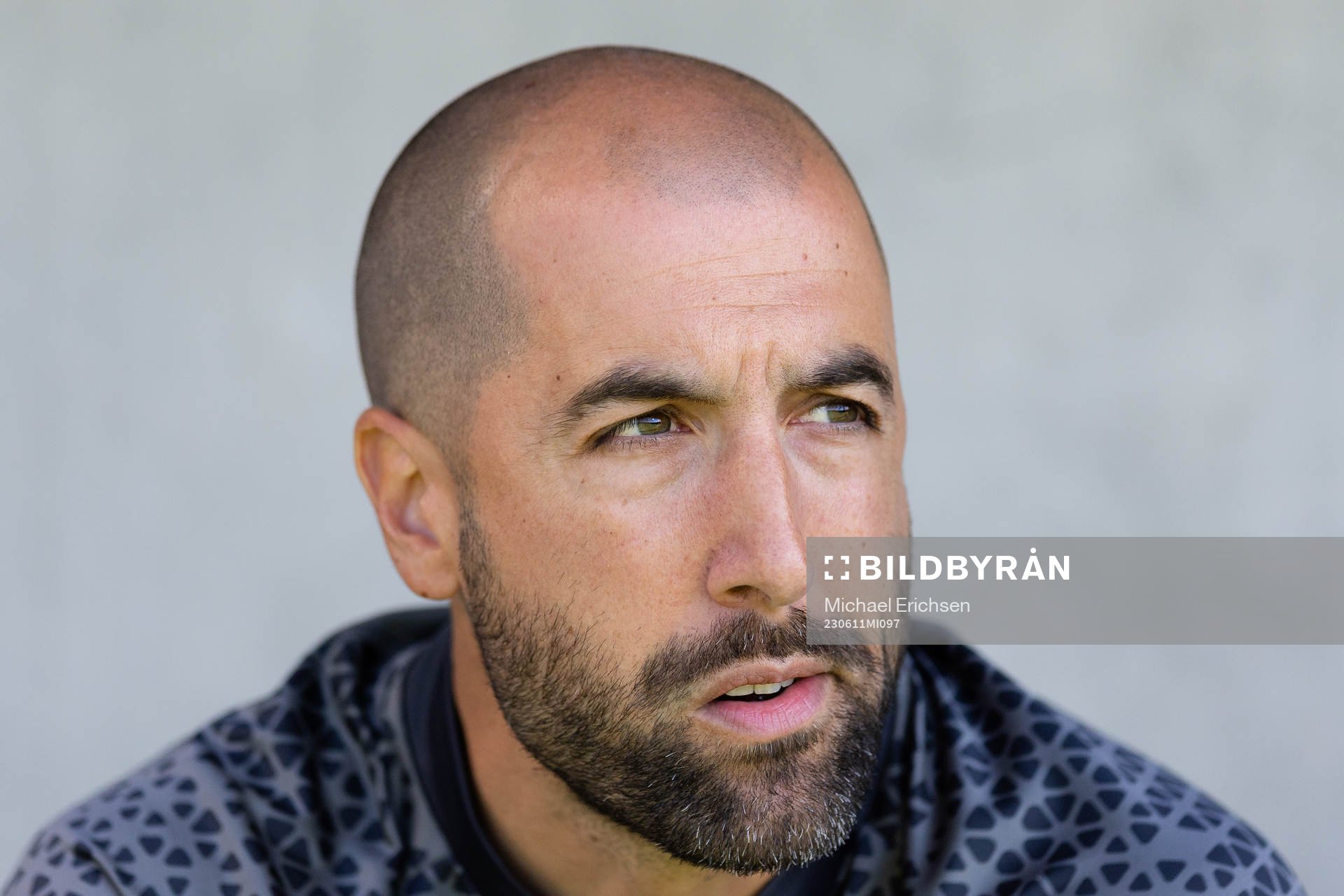 Häckens assisterande tränare Martin Foyston innan