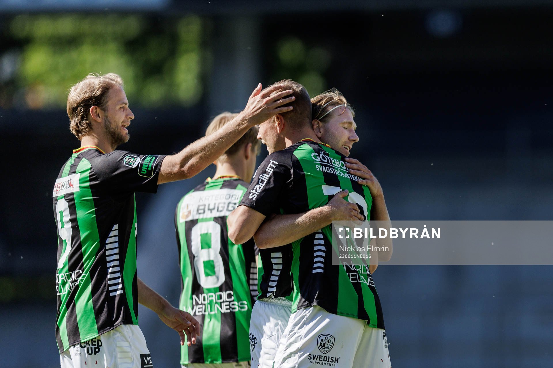 GAISs Gustav Lundgren, Alexander Ahl Holmström och August Wängberg jublar efter 4-0 under fotbollsmatchen i Superettan mellan GAIS och Örebro den 11 juni 2023 i Göteborg.