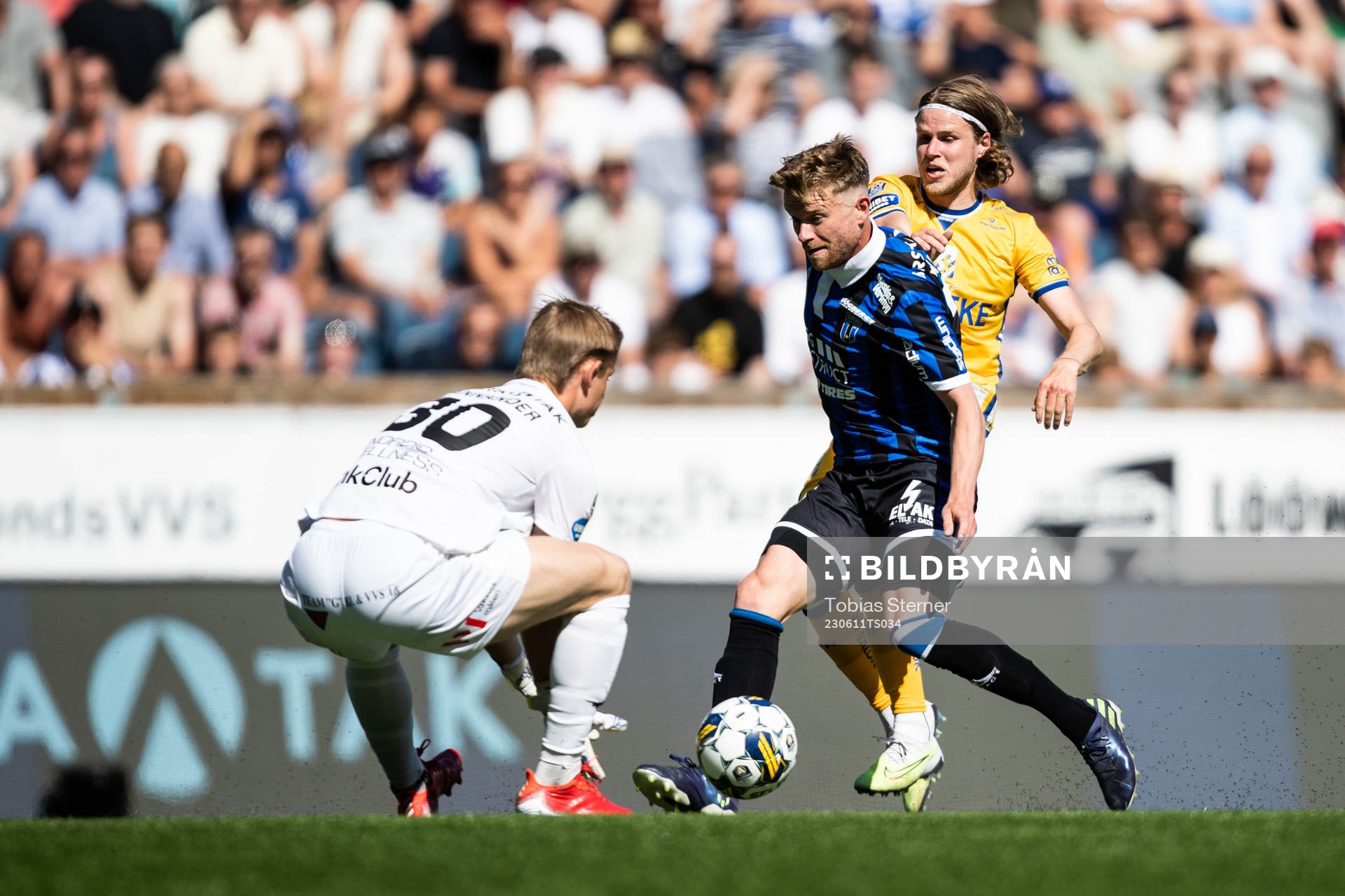 Sirius målvakt Jakob Tånnander och Dennis Widgren mot IFK