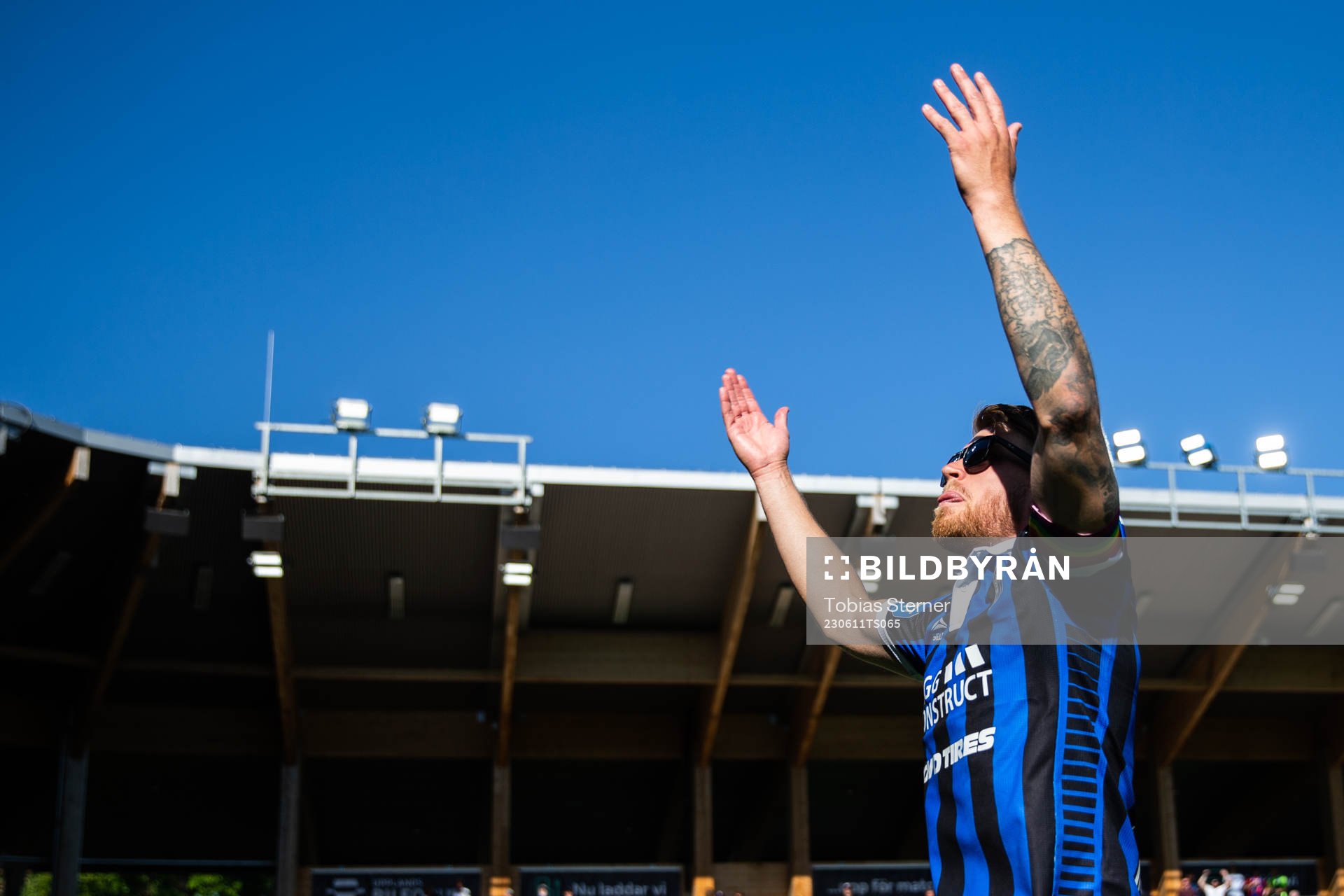 Sirius Marcus Klingenberg Mathisen jublar efter fotbollsmatchen i Allsvenskan mellan Sirius och IFK Göteborg den 11 juni 2023 i Uppsala.