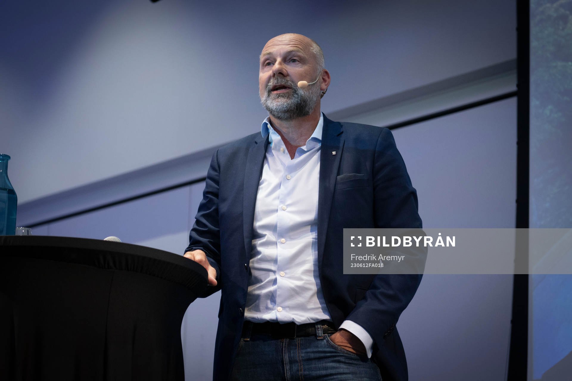 IFK Göteborgs klubbdirektör Håkan Mild svarar på frågor under ett medlemsmöte med IFK Göteborg den 12 juni 2023 i Göteborg. 