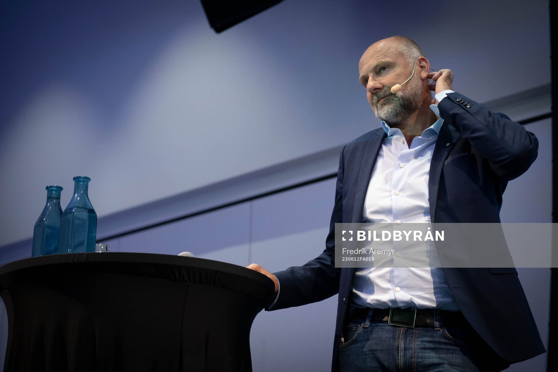 IFK Göteborgs klubbdirektör Håkan Mild svarar på frågor under ett medlemsmöte med IFK Göteborg den 12 juni 2023 i Göteborg. 
