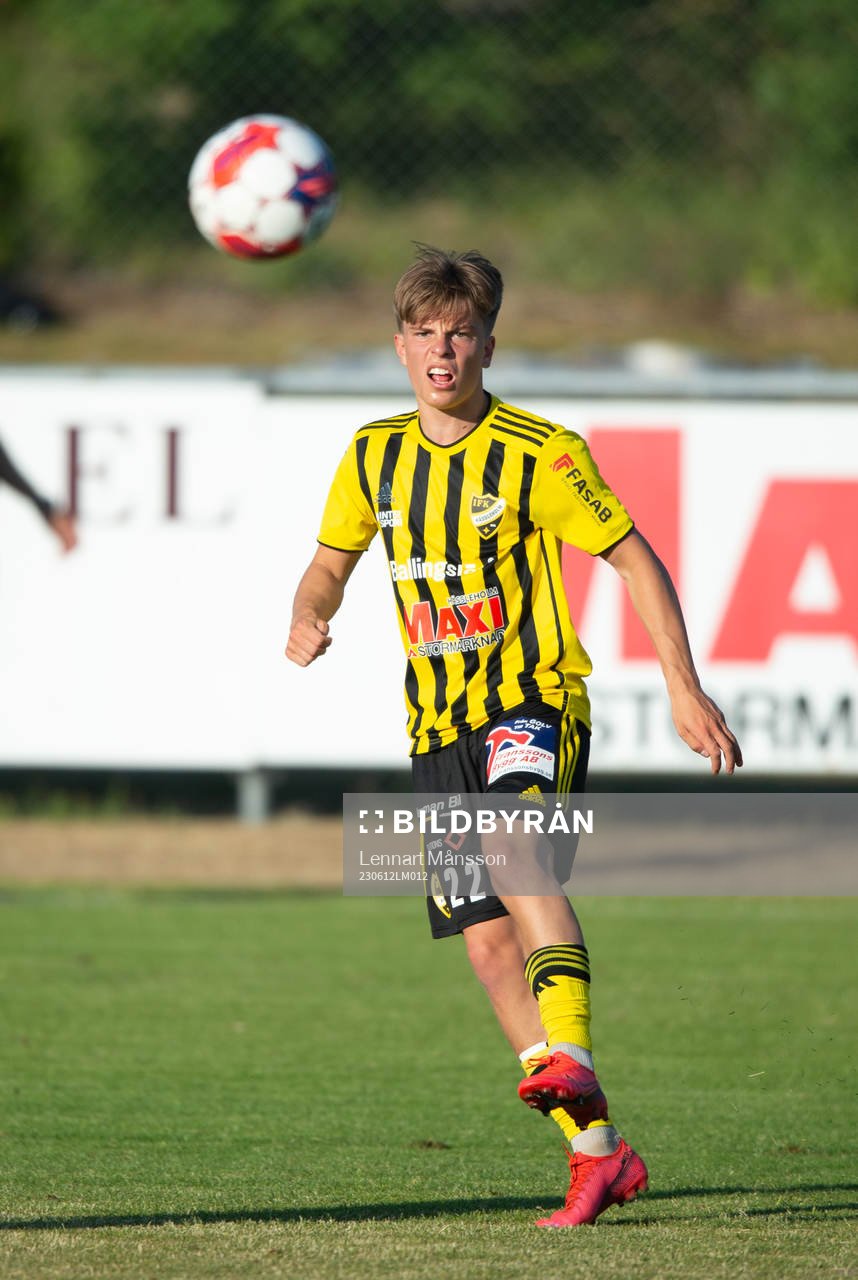IFK Hässleholms Jussi Tikkanen i matchen i Svenska Cupen