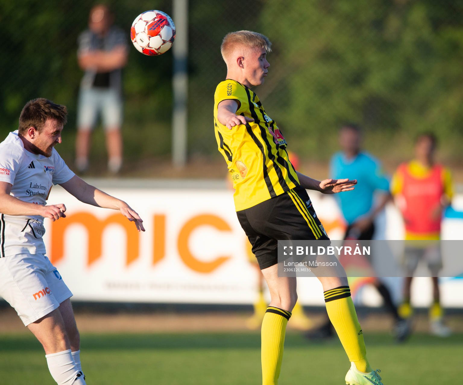IFK Hässleholms Linus Roslund i matchen i Svenska Cupen