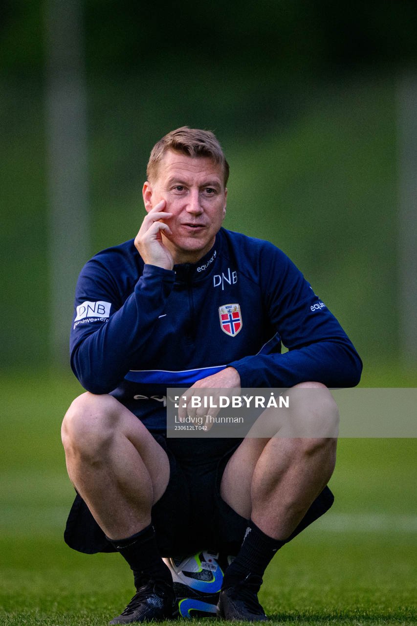 Head coach Leif Gunnar Smerud of the Norwegian Under-21