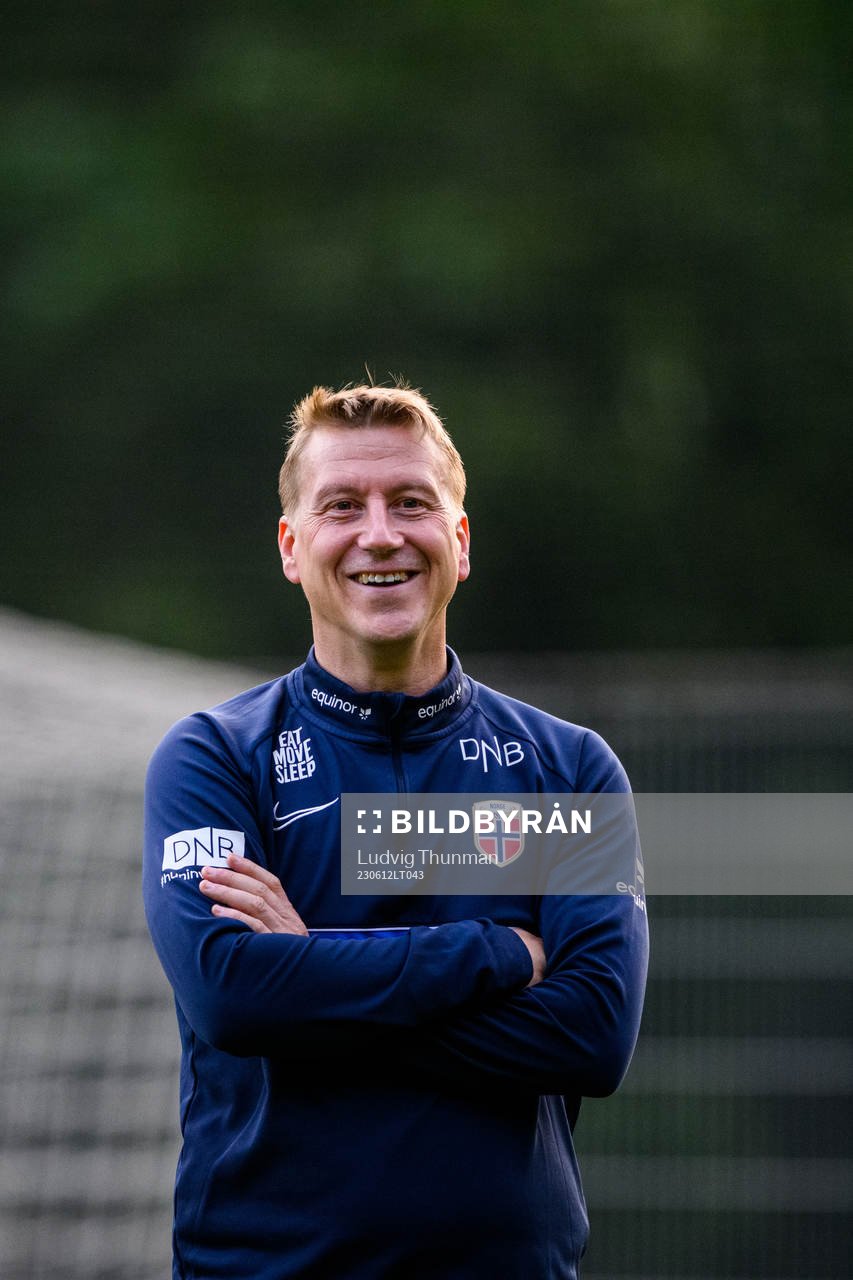 Head coach Leif Gunnar Smerud of the Norwegian Under-21