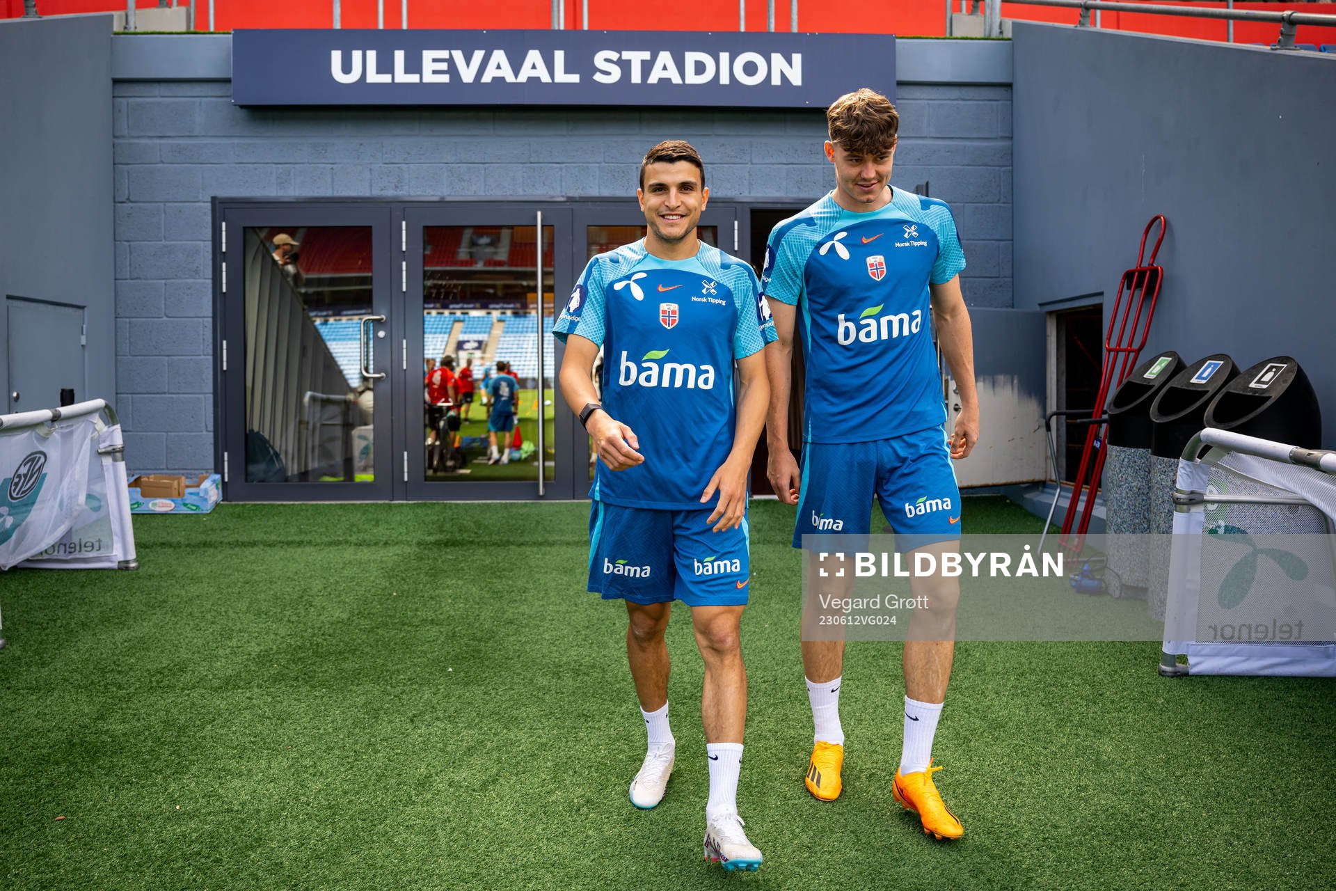 Mohamed Elyounoussi and Jørgen Strand Larsen of the