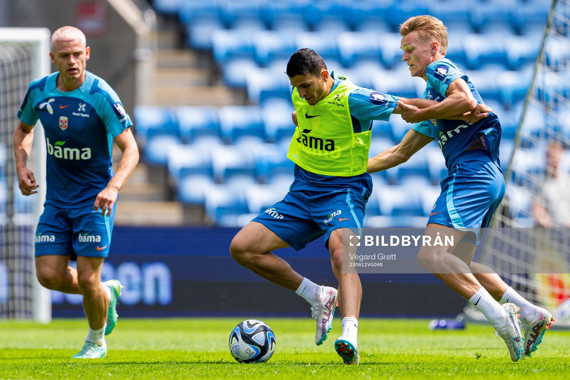 Mohamed Elyounoussi and Martin Ødegaard of the Norwegian
