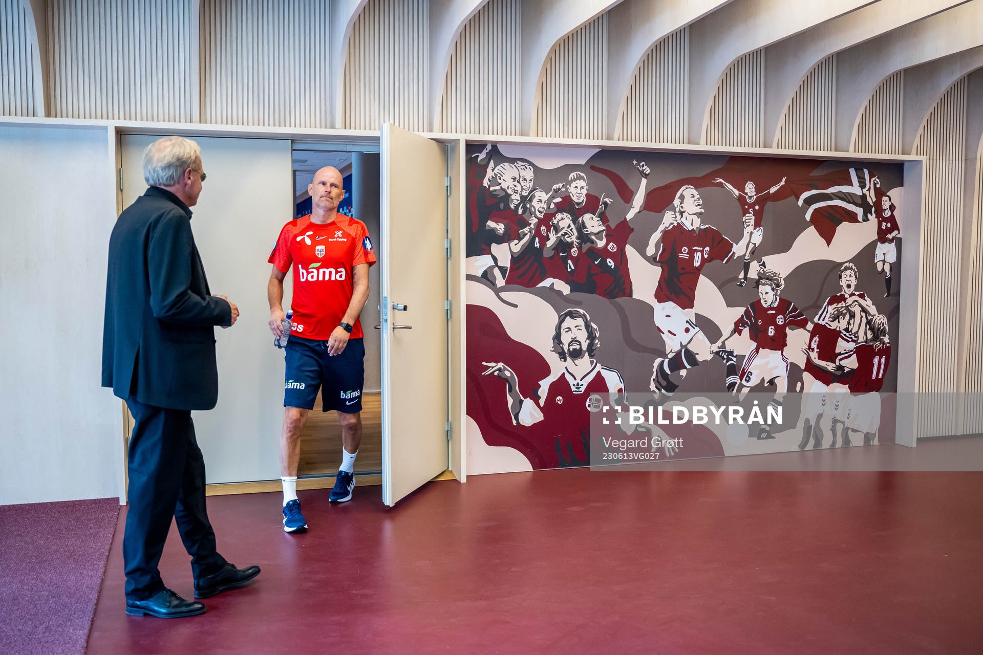 Geir Ellefsen, head of security, and Ståle Solbakken, head