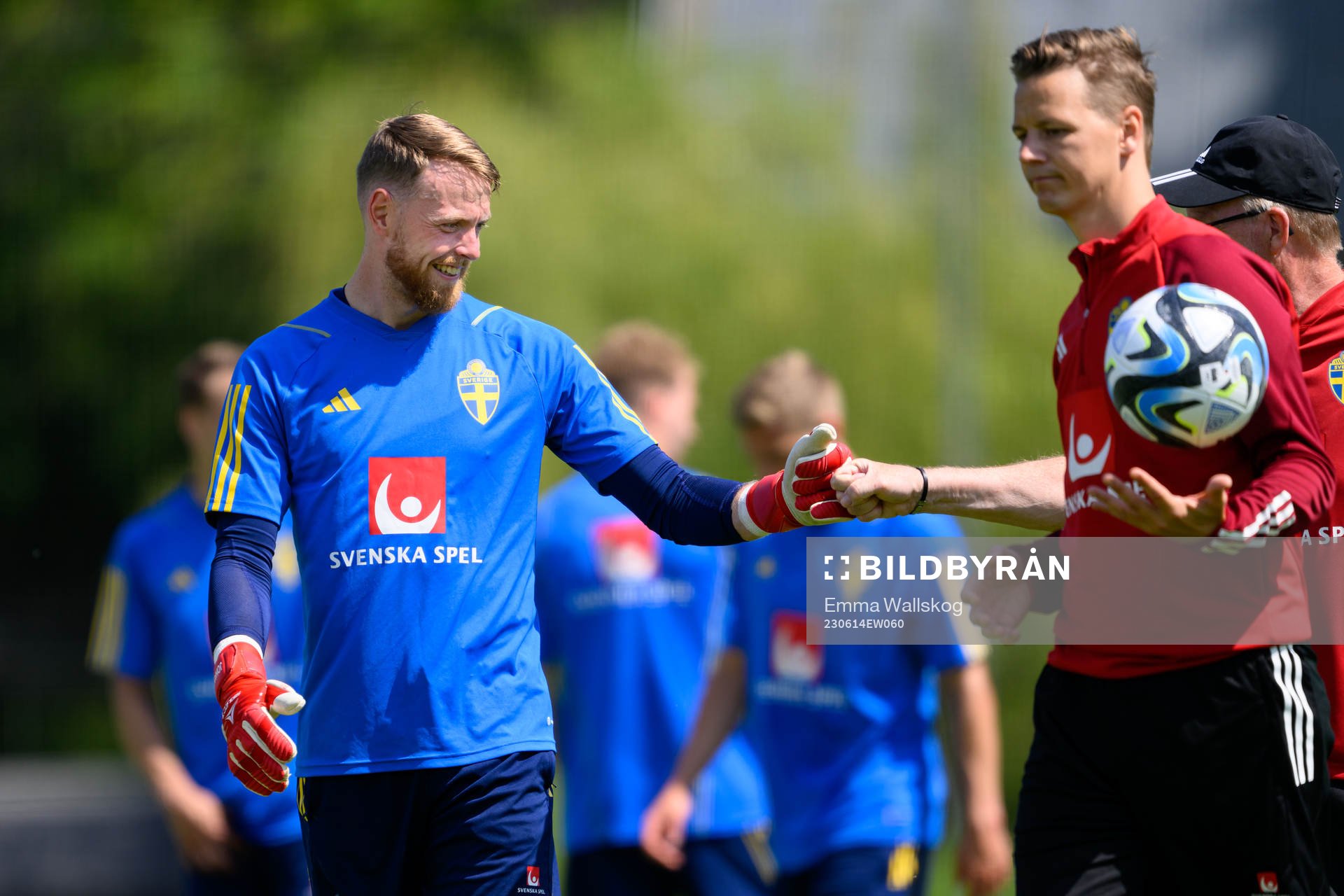 Goalkeeper Viktor Johansson and goalkeeper coach Maths