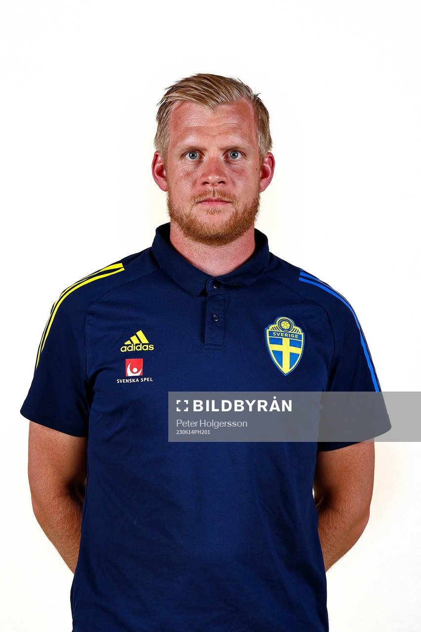 Goalkeeper coach Linus Kandolin