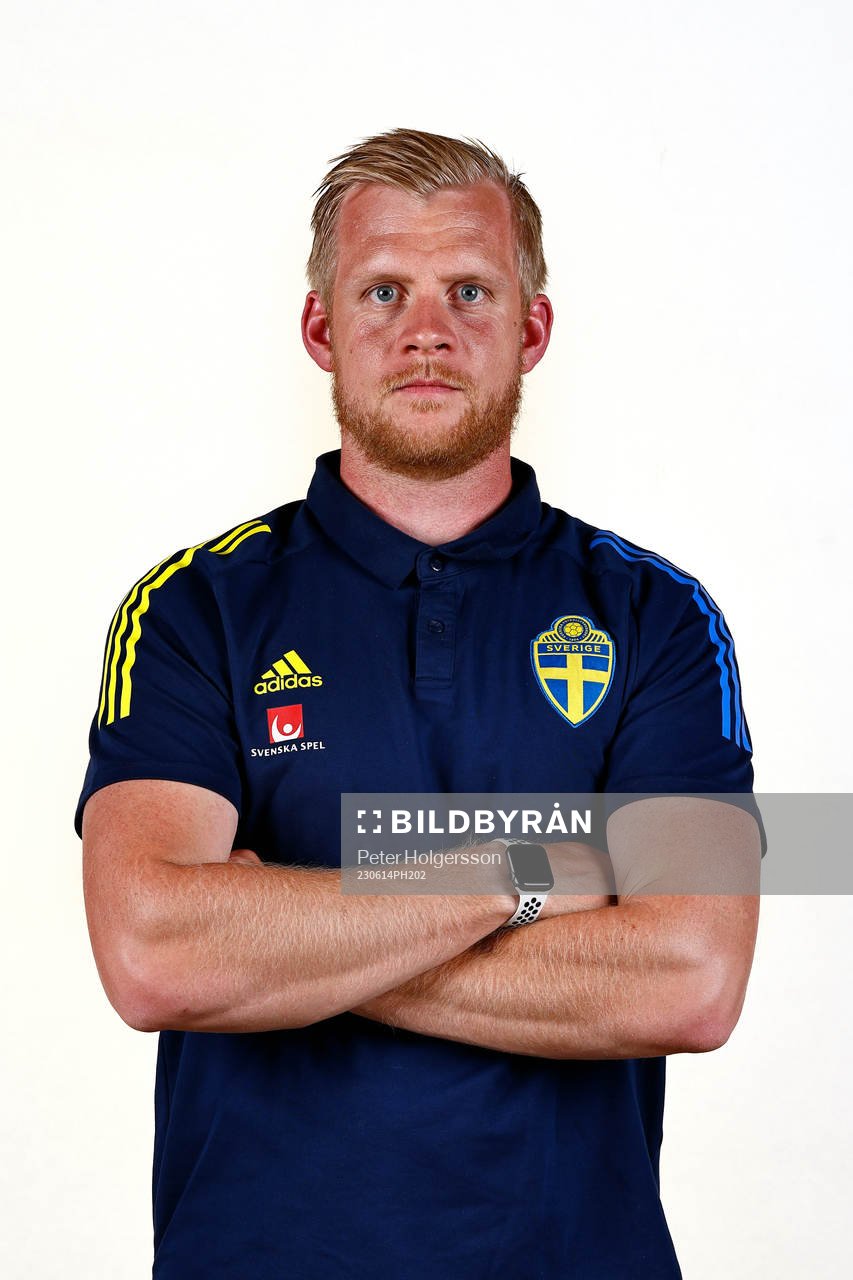Goalkeeper coach Linus Kandolin