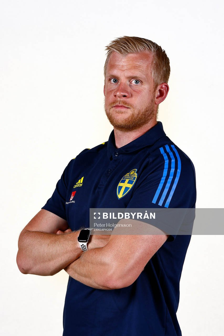 Goalkeeper coach Linus Kandolin