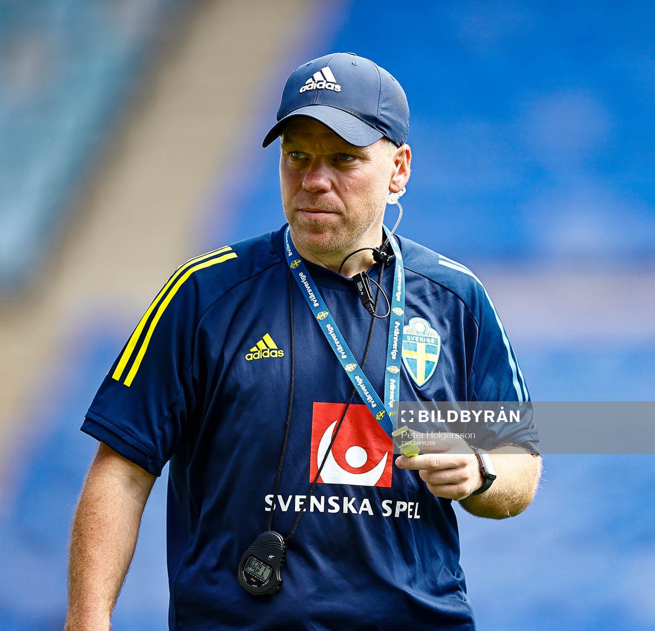 Assistant coach Viktor Eriksson
