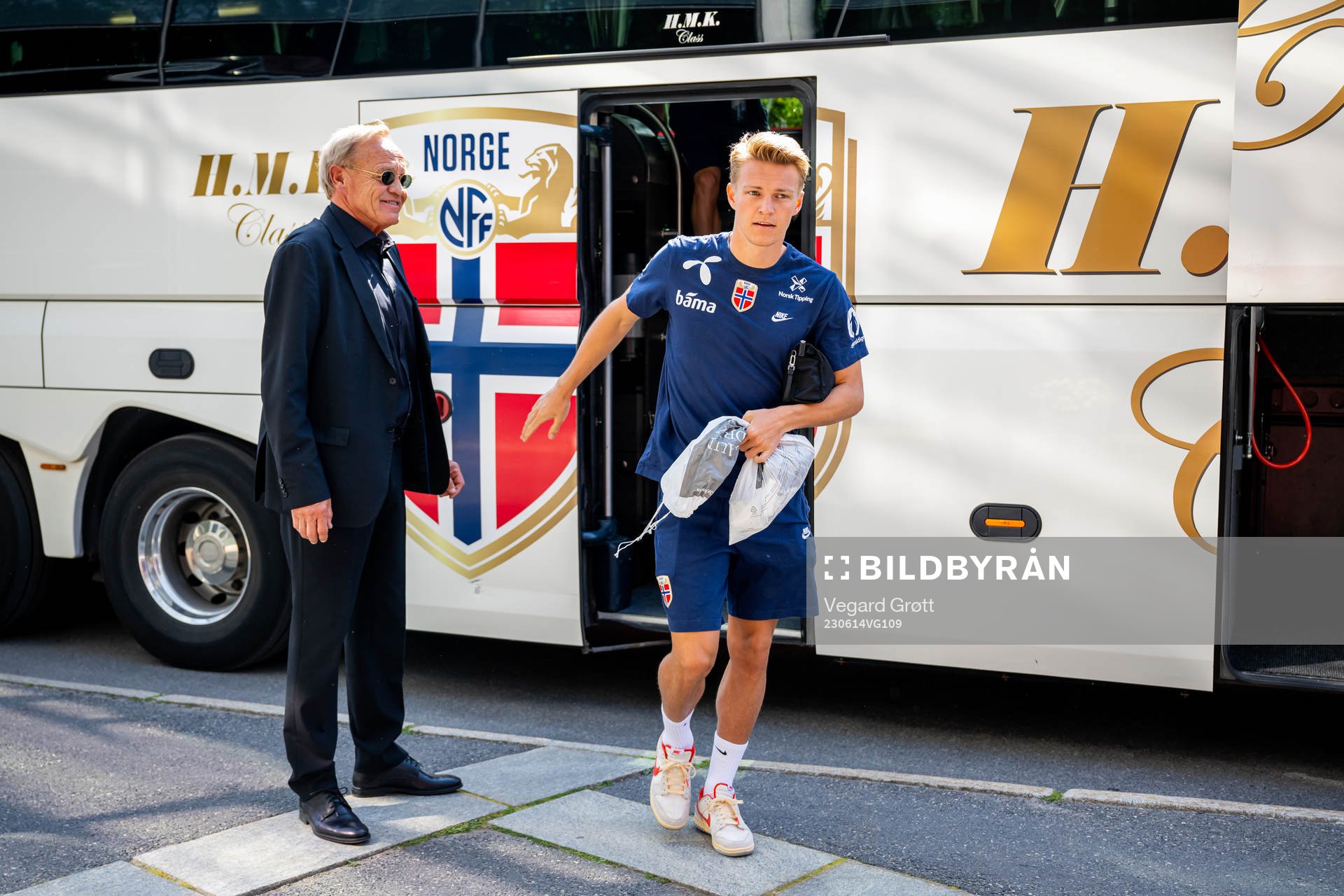 Geir Ellefsen, head of security, and Martin Ødegaard of