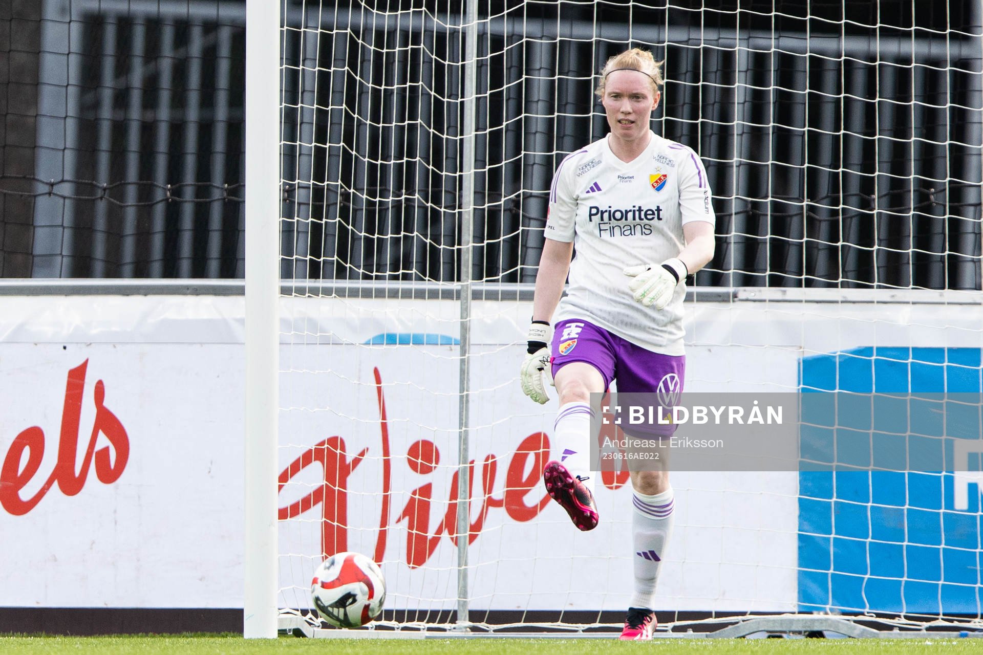 Djurgårdens målvakt Hedvig Lindahl deppar