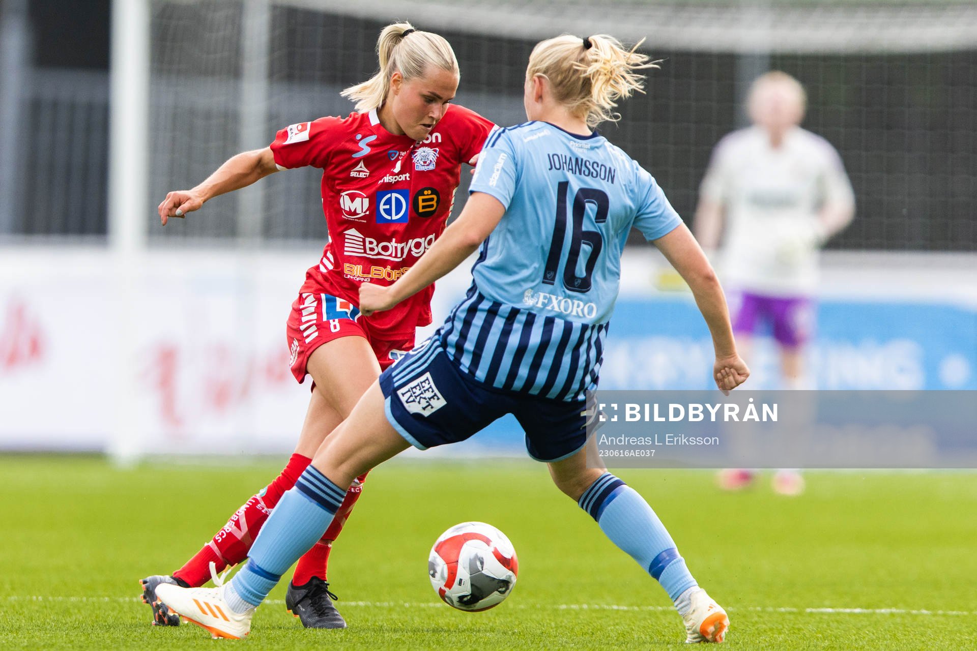 Linköpings Johanna Svedberg och Djurgårdens Stinalisa