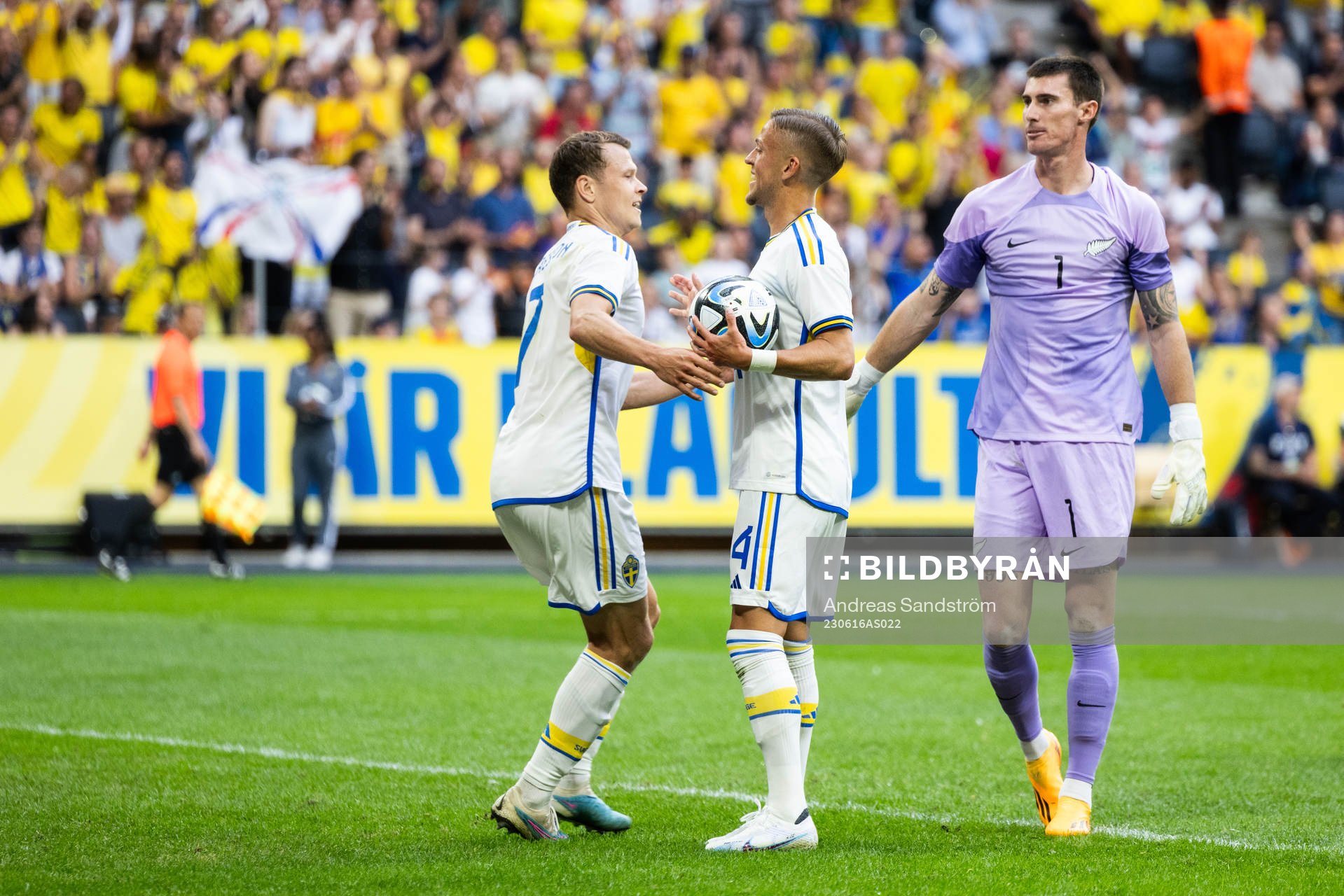 Jesper Karlsson of Sweden celebrates