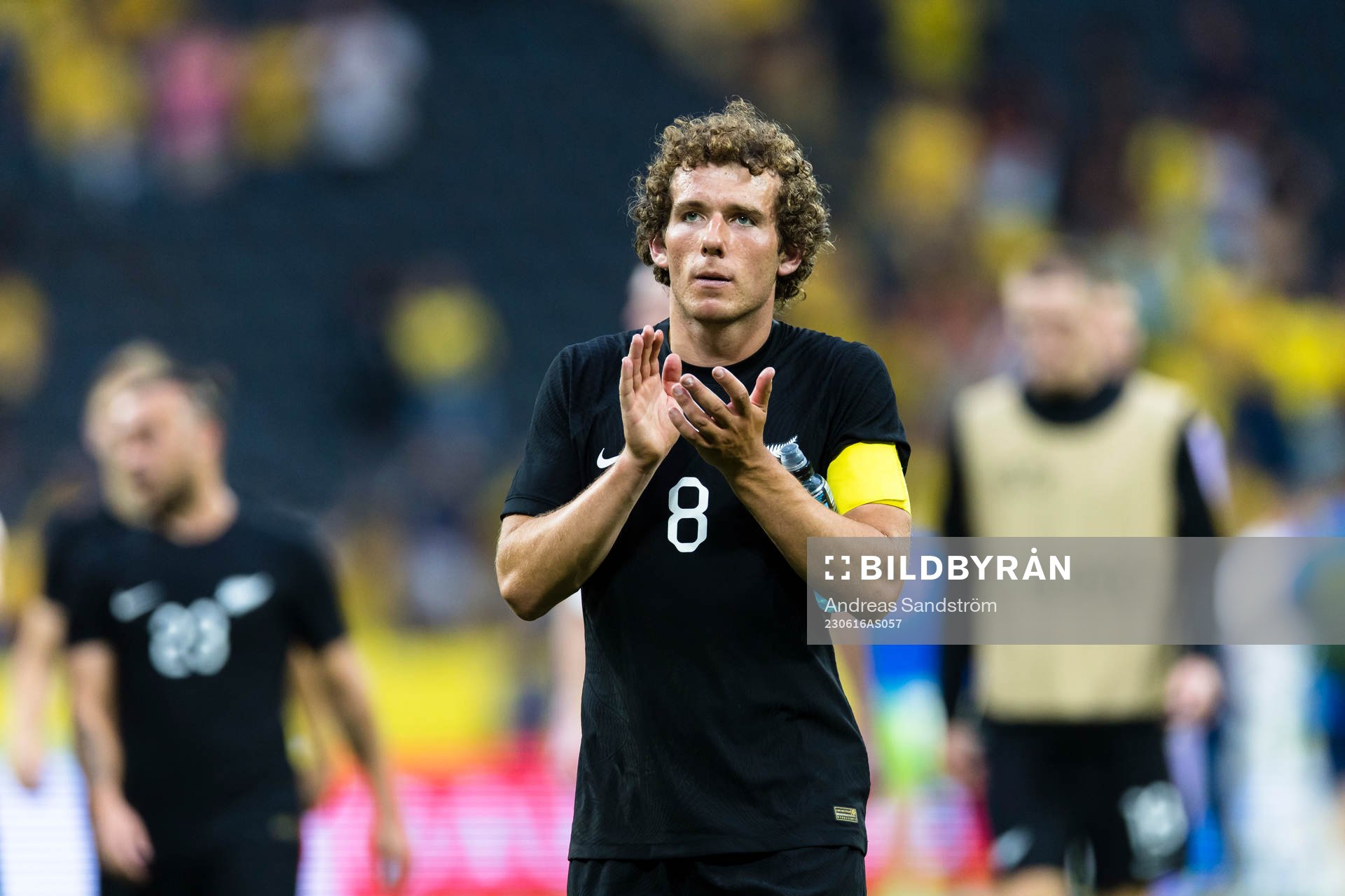 Joe Bell of New Zealand thanks the supporters