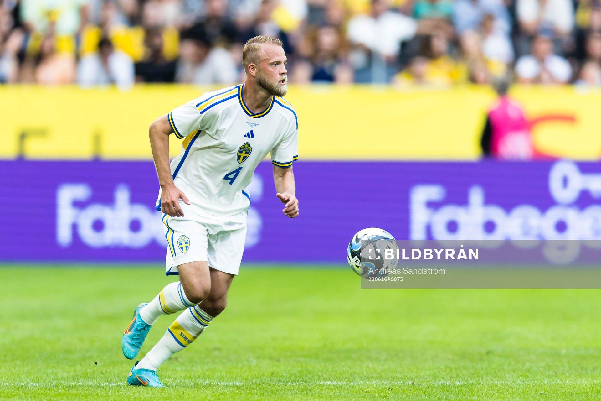 Daniel Sundgren of Sweden