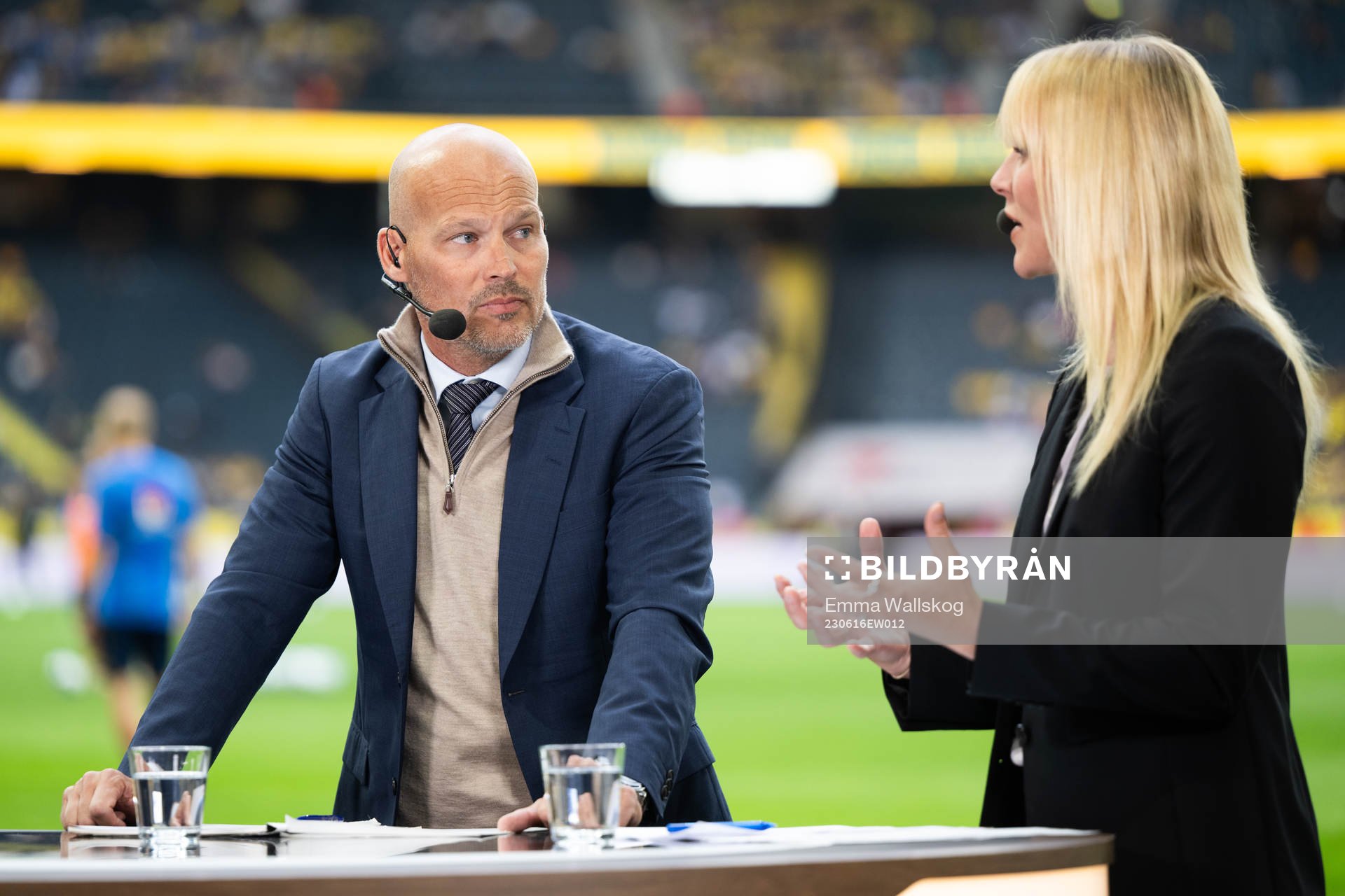 Fredrik Ljungberg and Johanna Frisk in the studio of