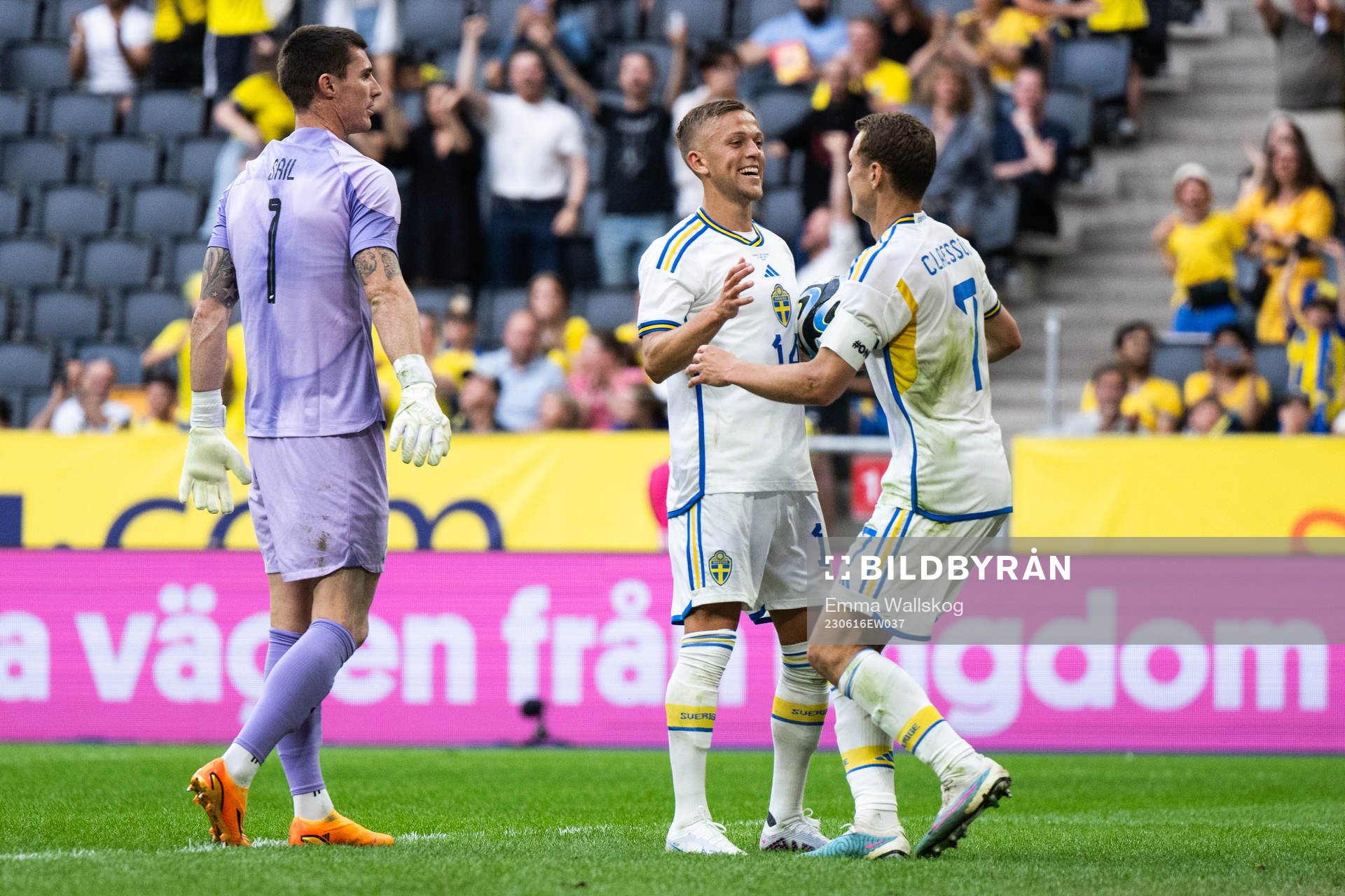 Jesper Karlsson and Viktor Claesson of Sweden celebrate