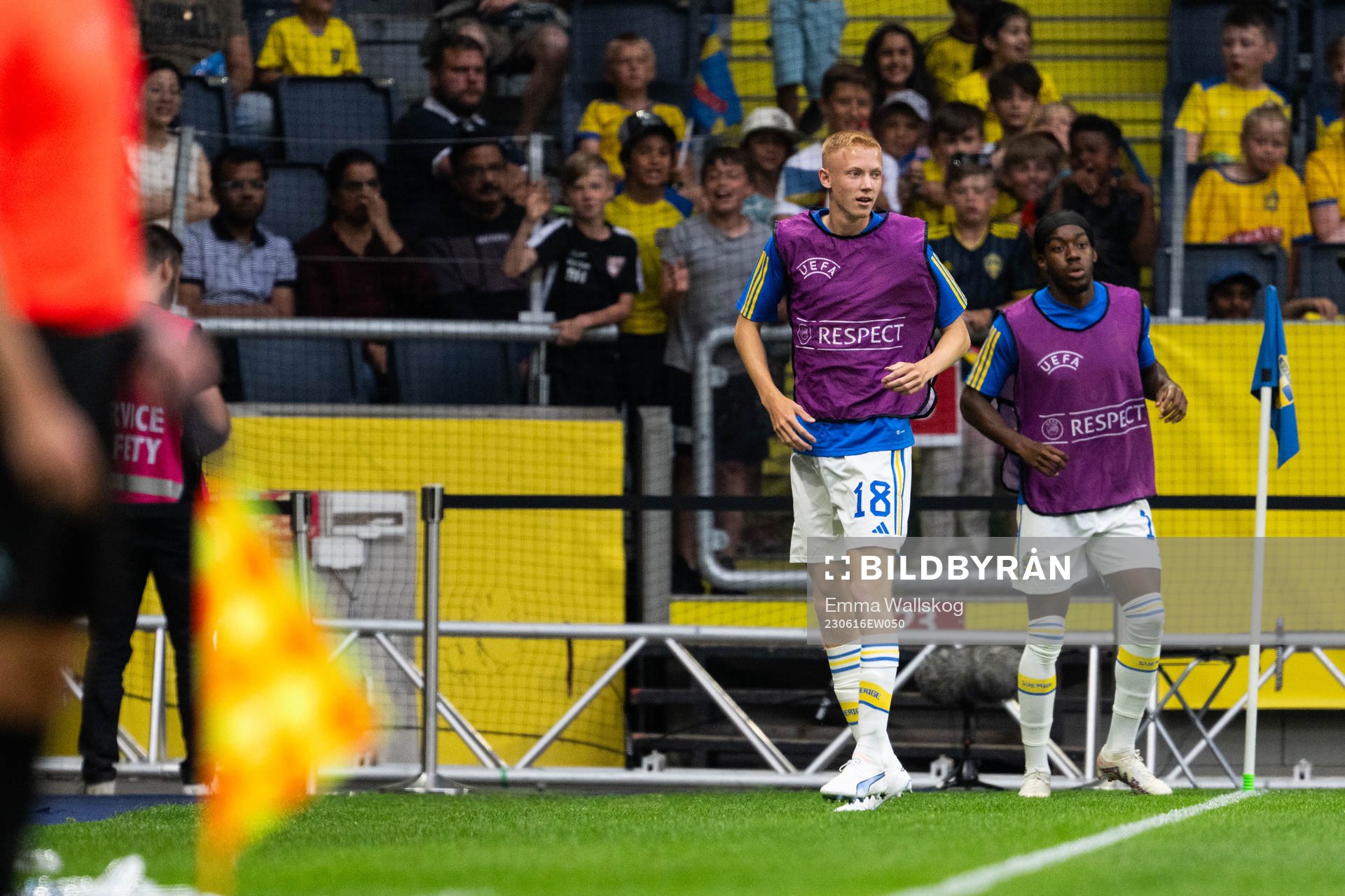 Hugo Larsson and Anthony Elanga of Sweden
