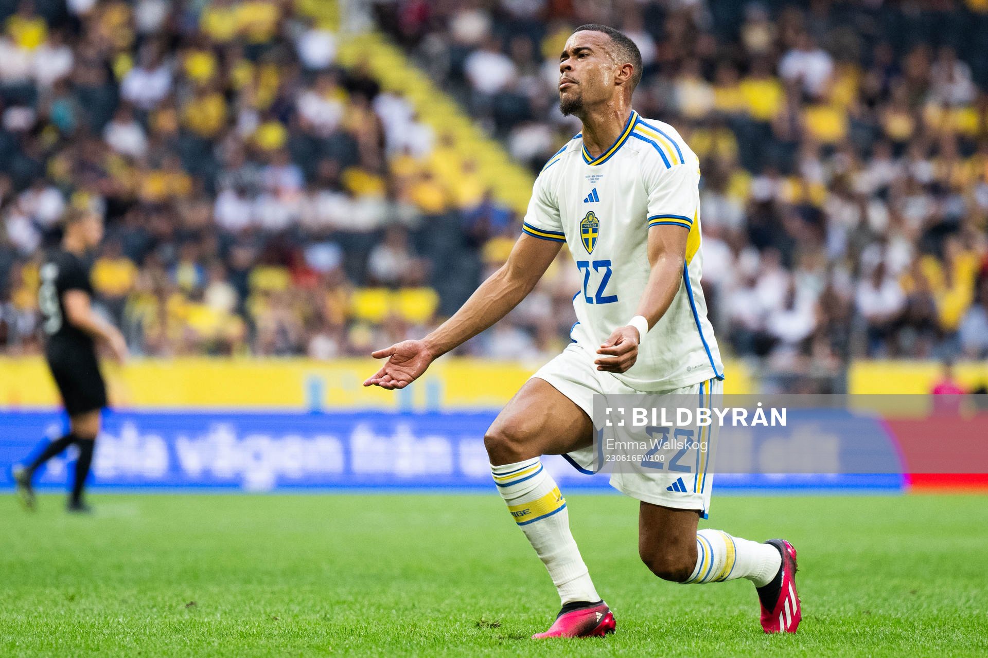 Robin Quaison of Sweden reacts