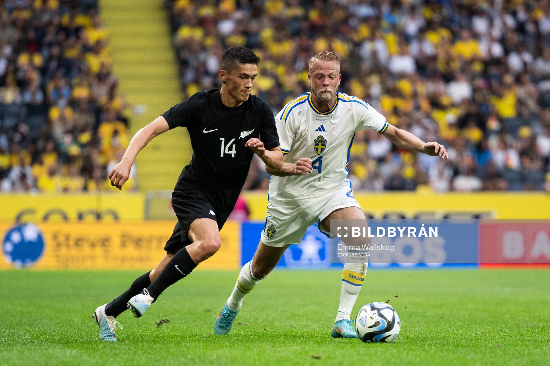 Elijah Just of New Zealand and Daniel Sundgren of Sweden