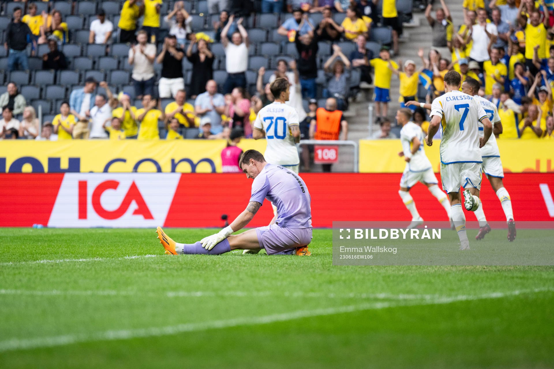 Goalkeeper Oli Sail of New Zealand looks dejected