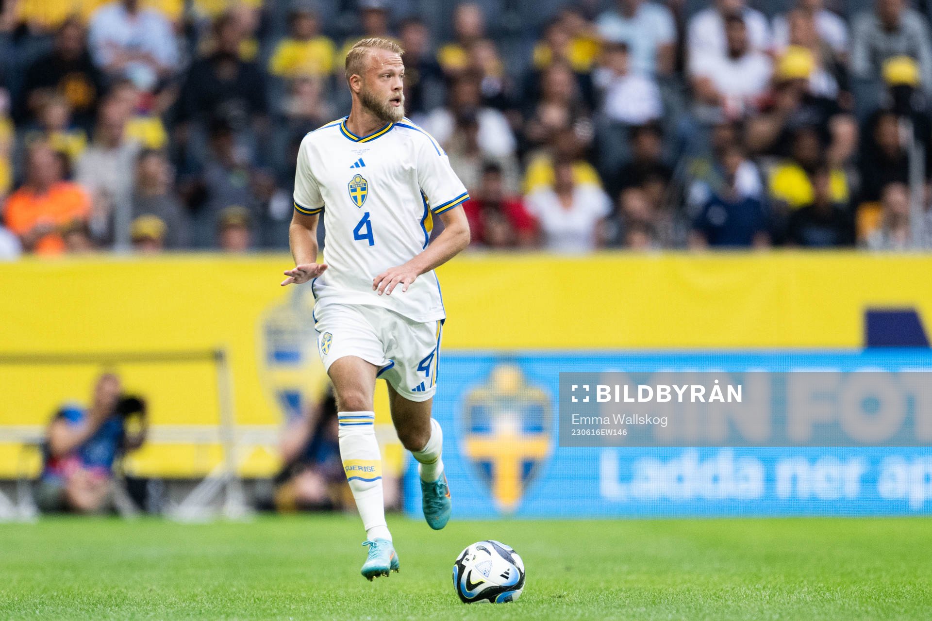 Daniel Sundgren of Sweden