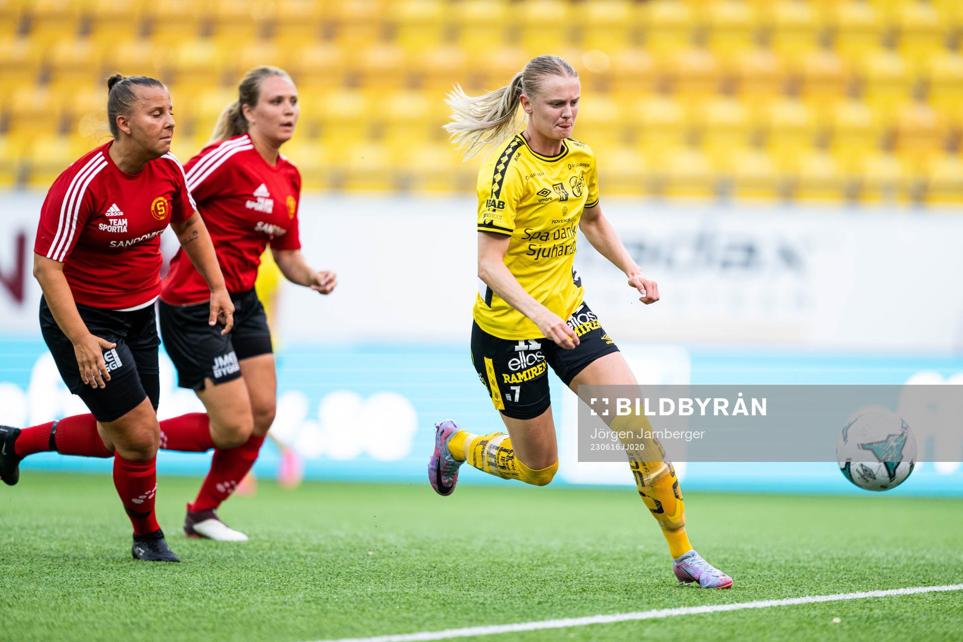 Skepplandas Evelina Persson och Elfsborgs Hanna Jiozon