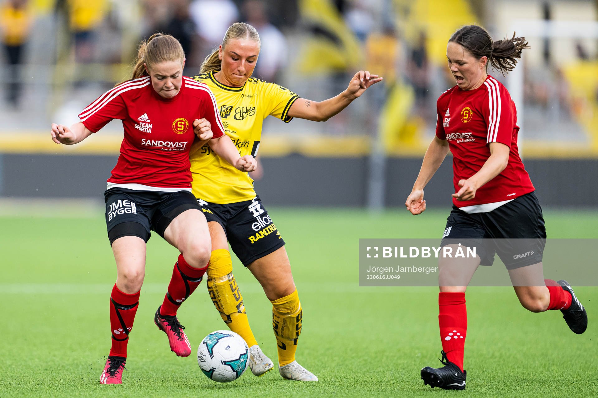 Skepplandas Emma Sandqvist och Elfsborgs Stina Jensen