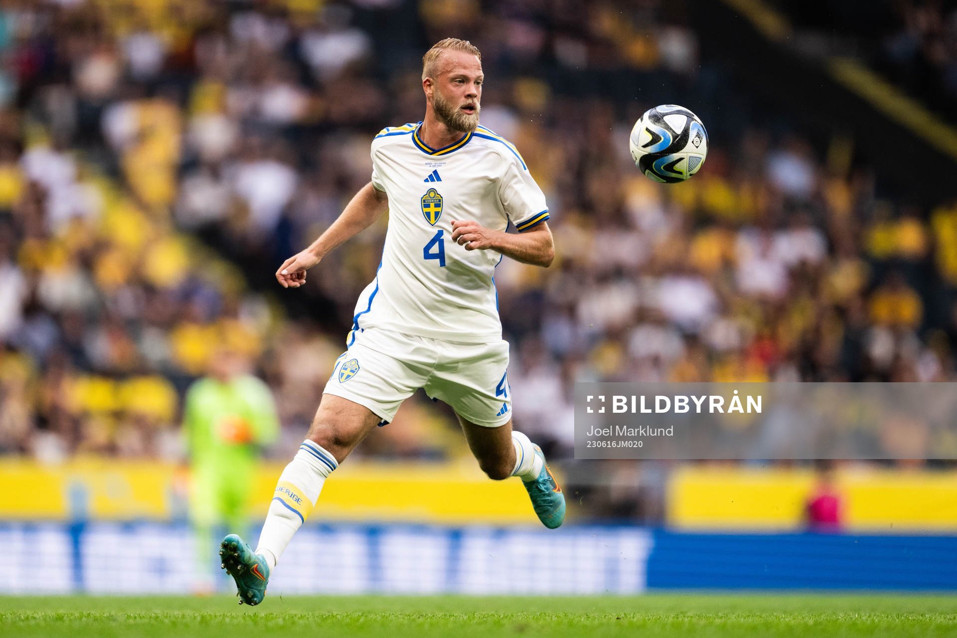 Daniel Sundgren of Sweden