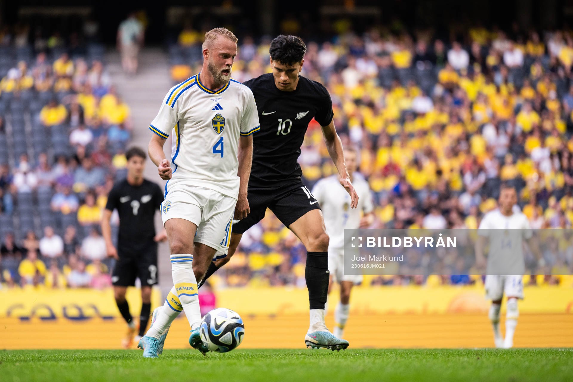 Daniel Sundgren of Sweden and Marko Stamenic of New Zealand