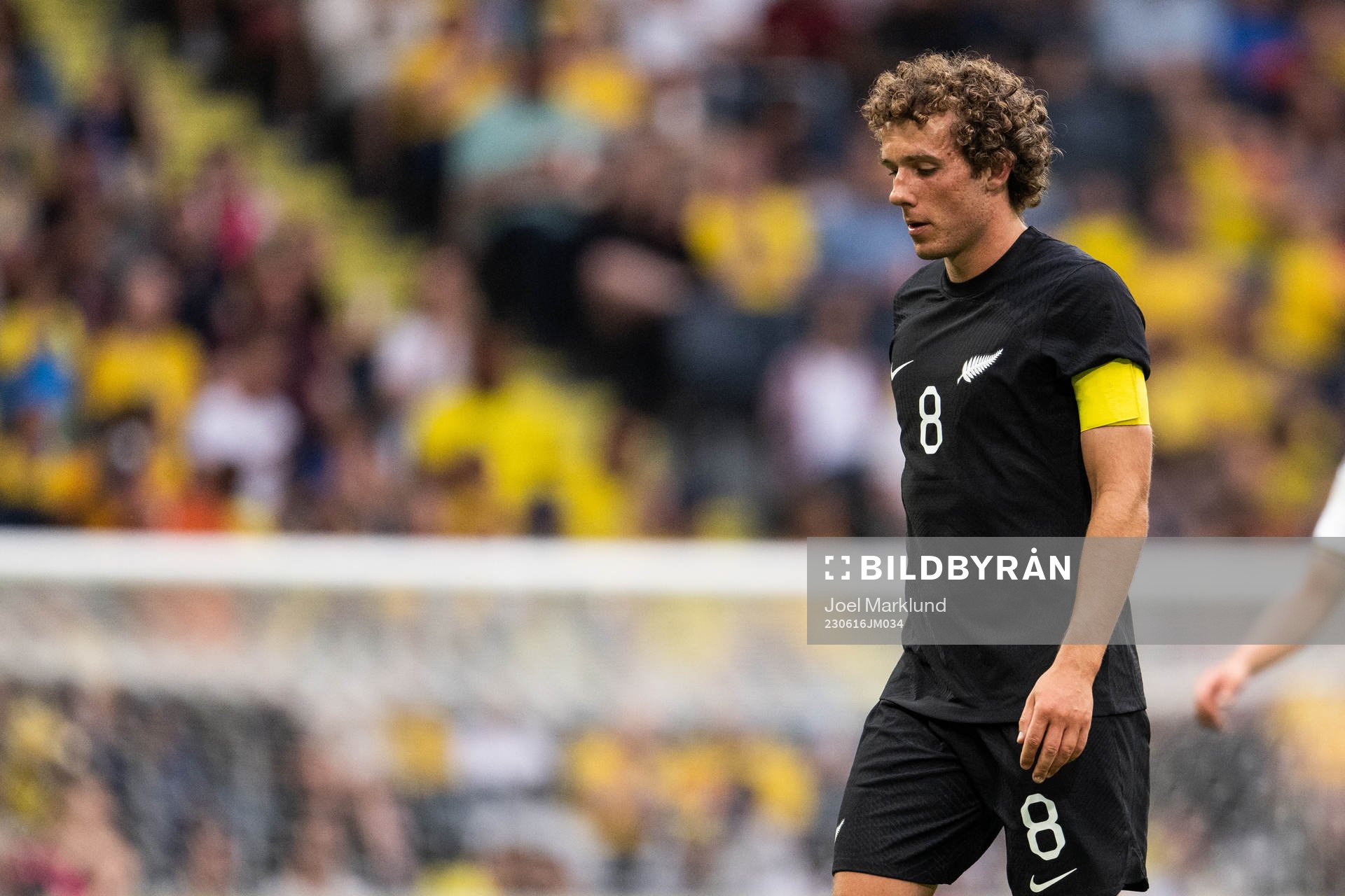 Joe Bell of New Zealand looks dejected