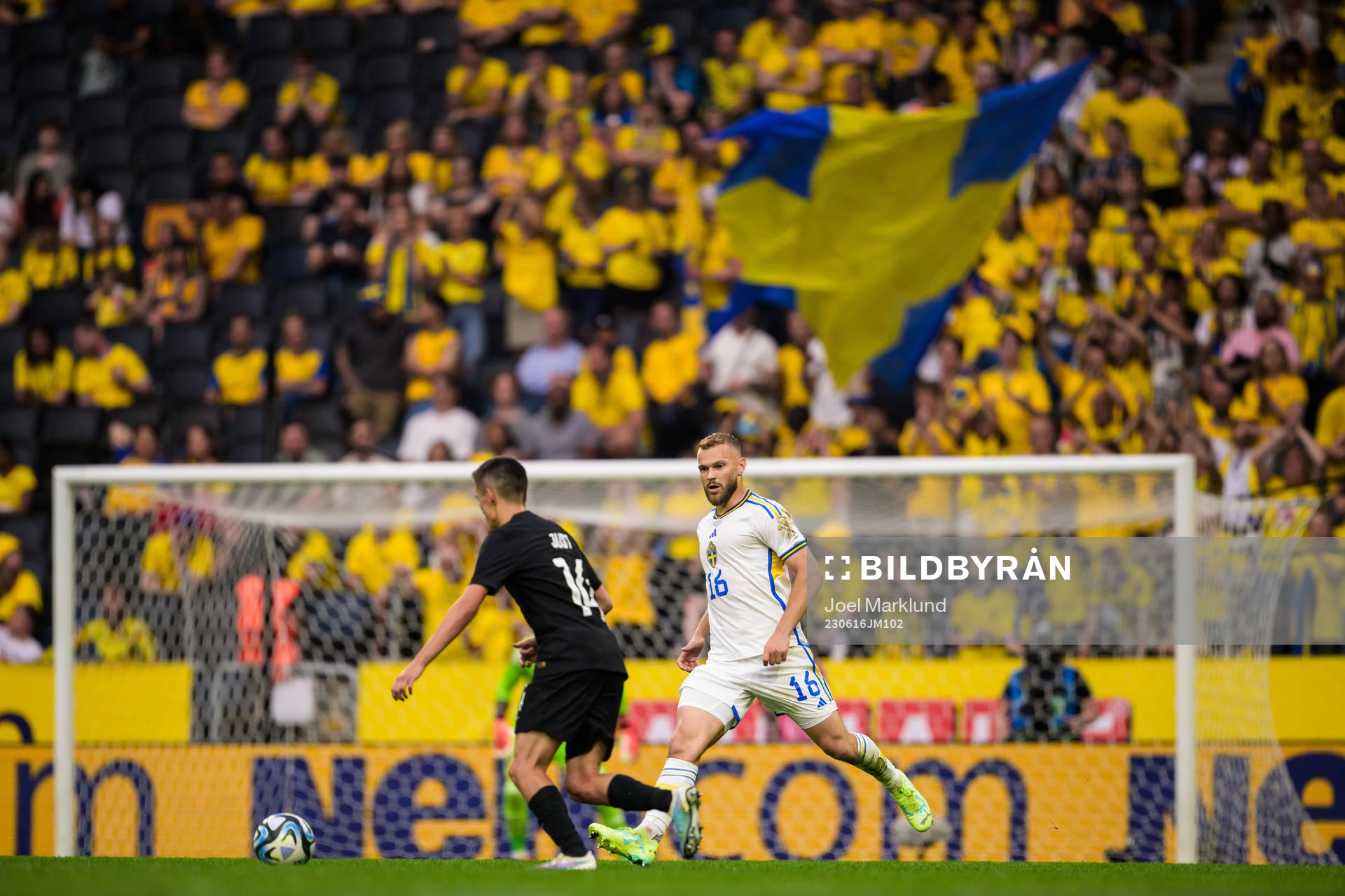 Elijah Just of New Zealand and Jesper Karlström of Sweden