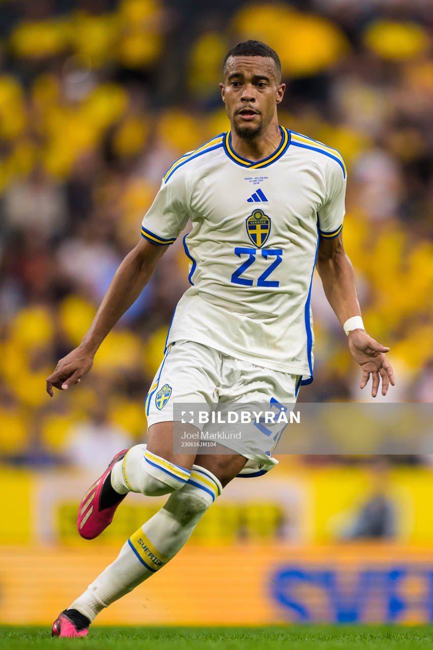 Robin Quaison of Sweden
