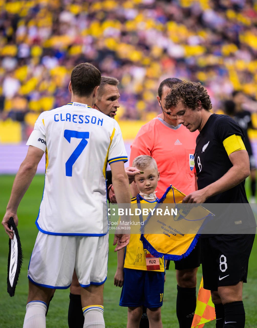 Viktor Claesson of Sweden, a boy from Min stora dag and Joe