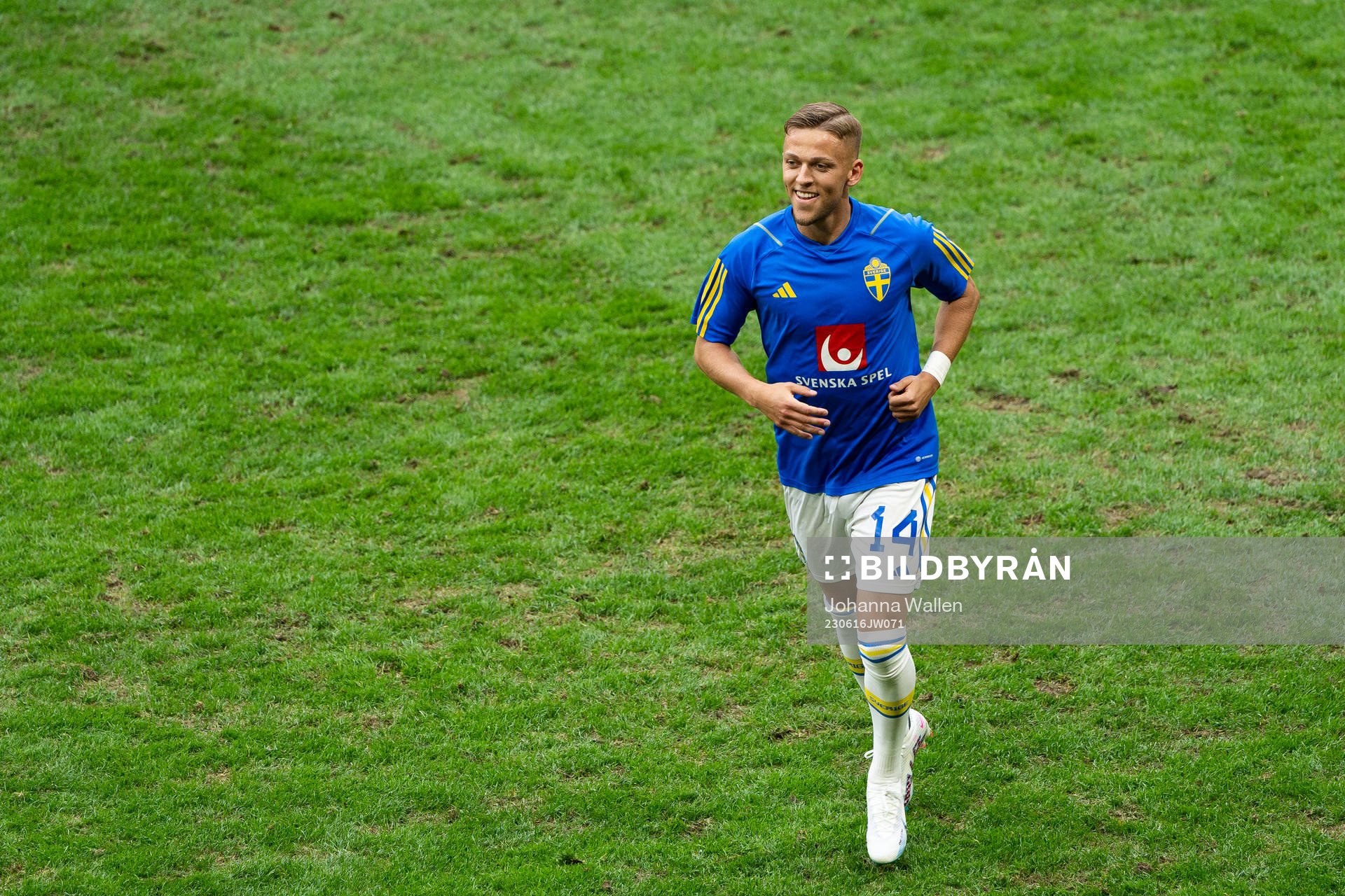 Jesper Karlsson of Sweden