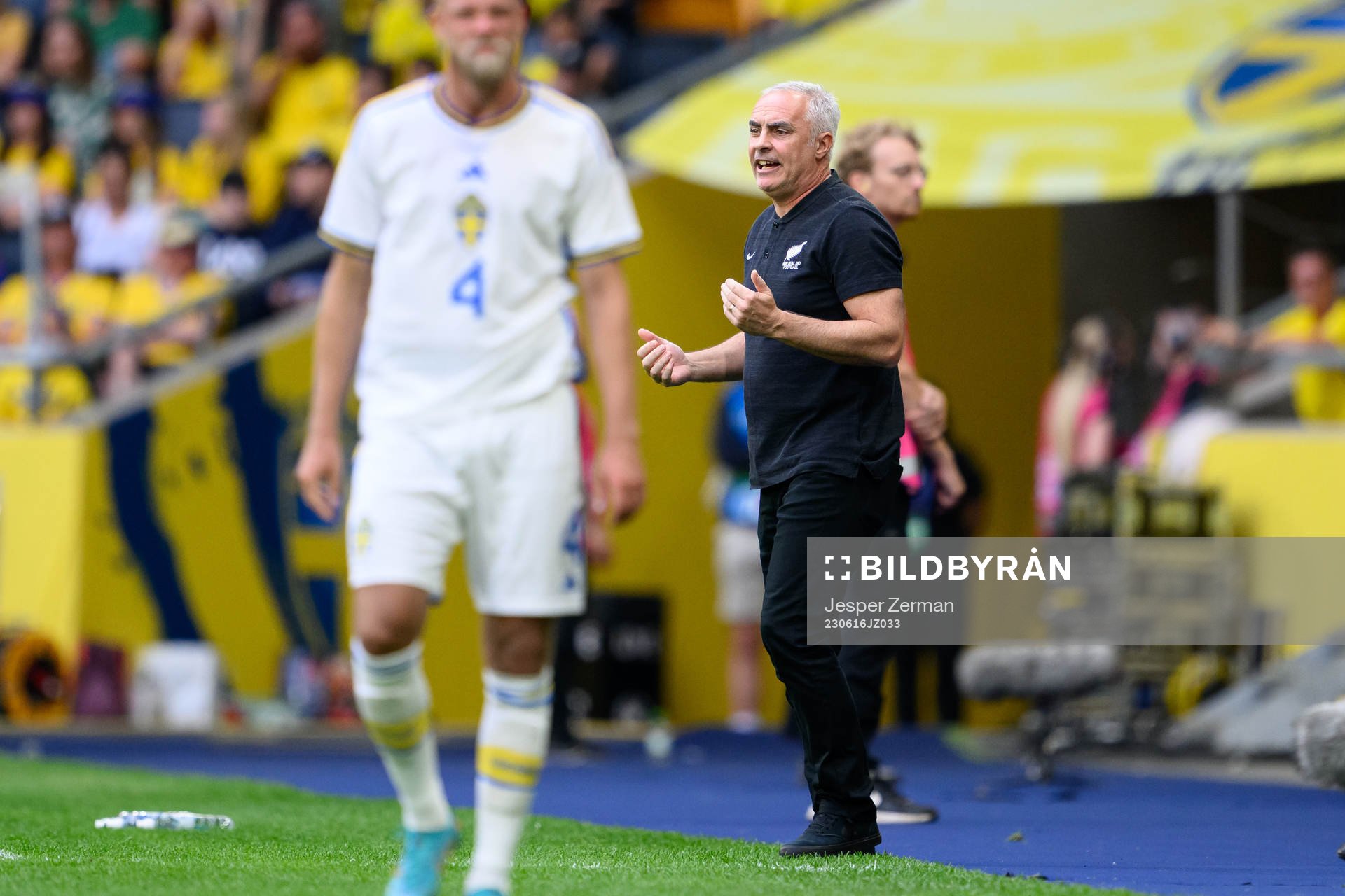 Head coach Darren Bazeley of New Zealand