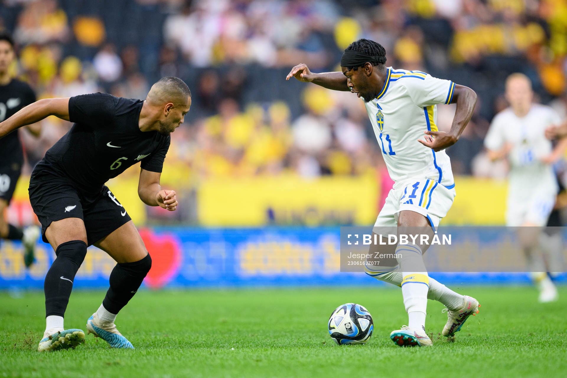 Bill Tuiloma of New Zealand and Anthony Elanga of Sweden