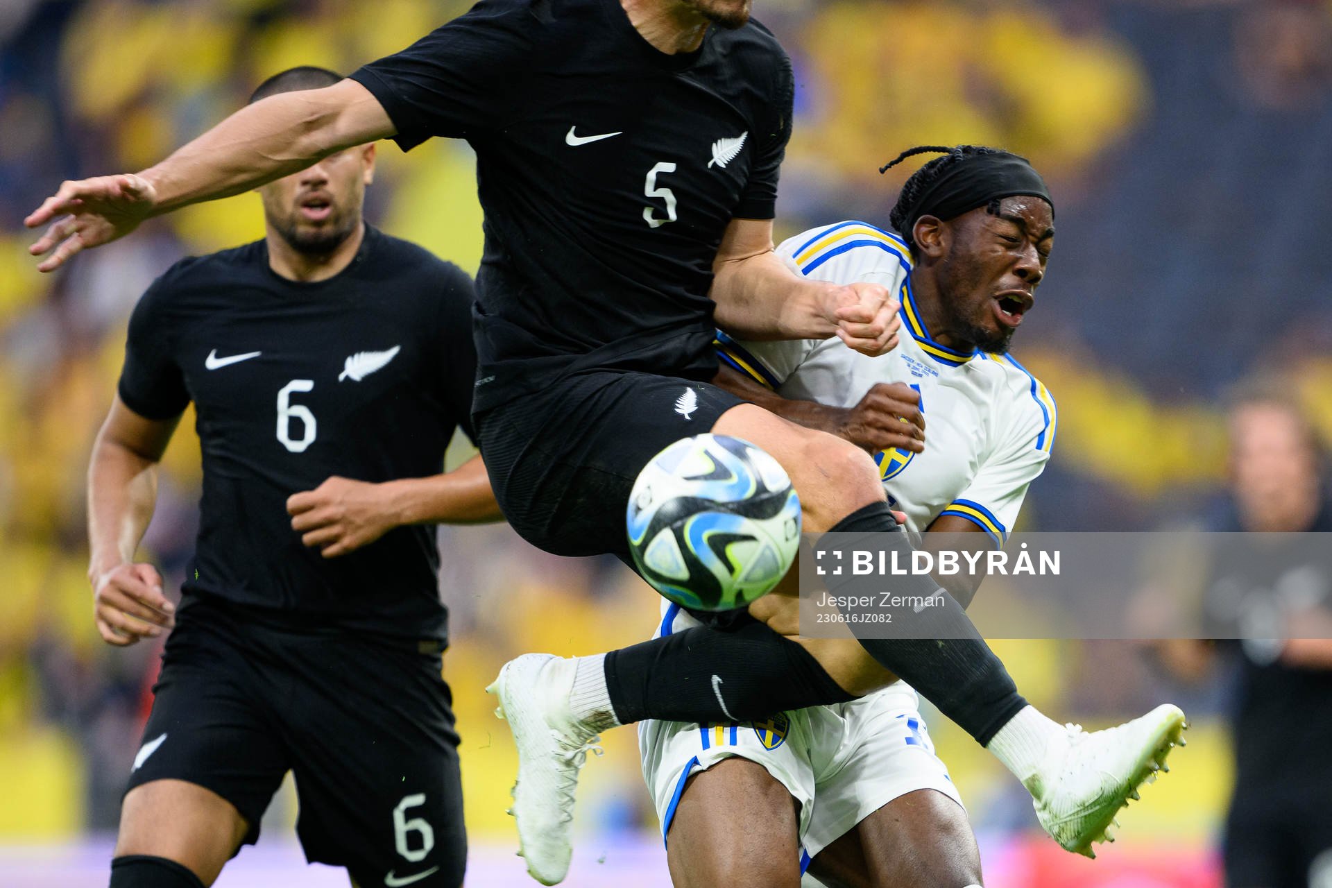 Michael Boxall of New Zealand and Anthony Elanga of Sweden