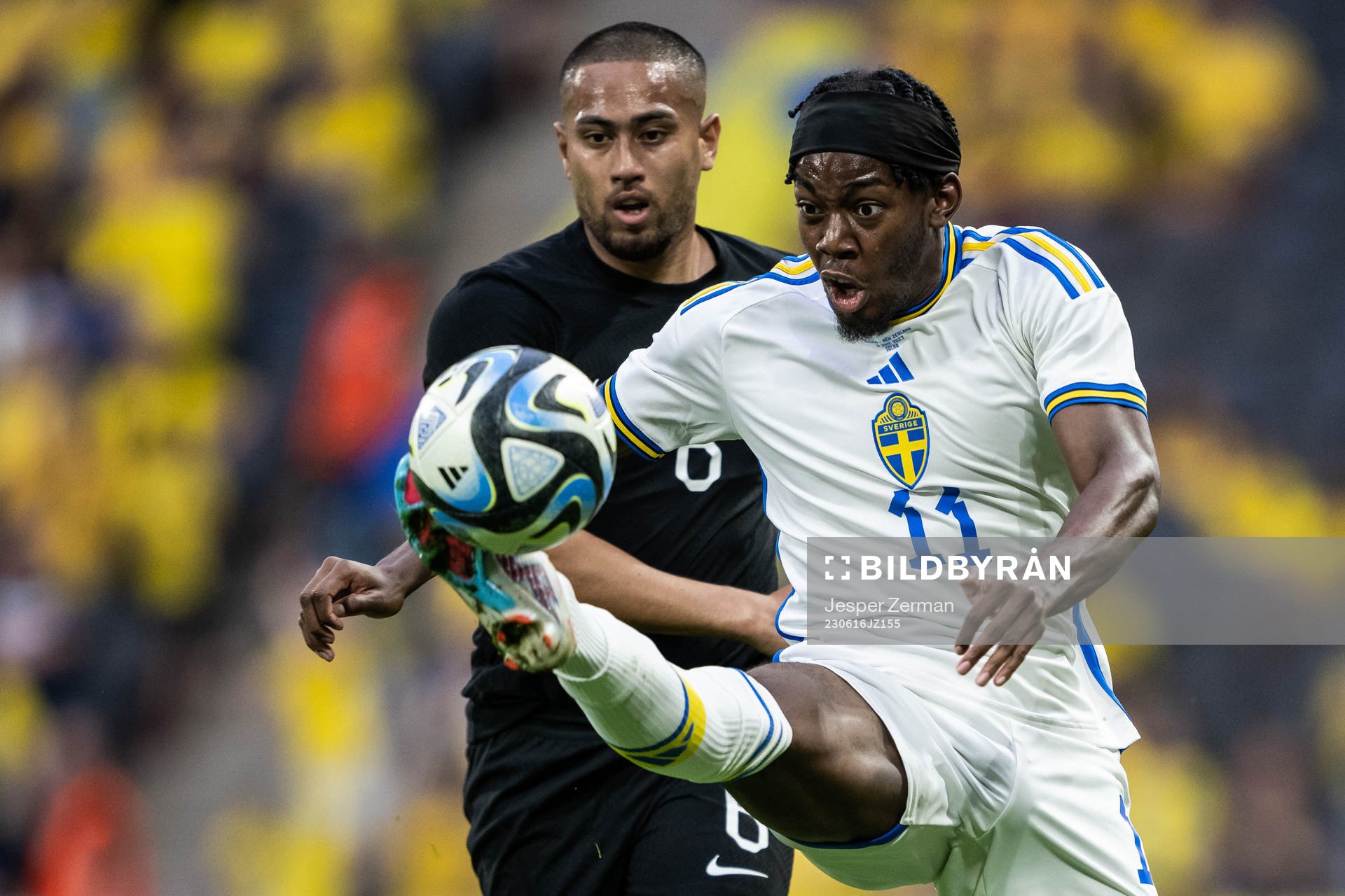 Bill Tuiloma of New Zealand and Anthony Elanga of Sweden